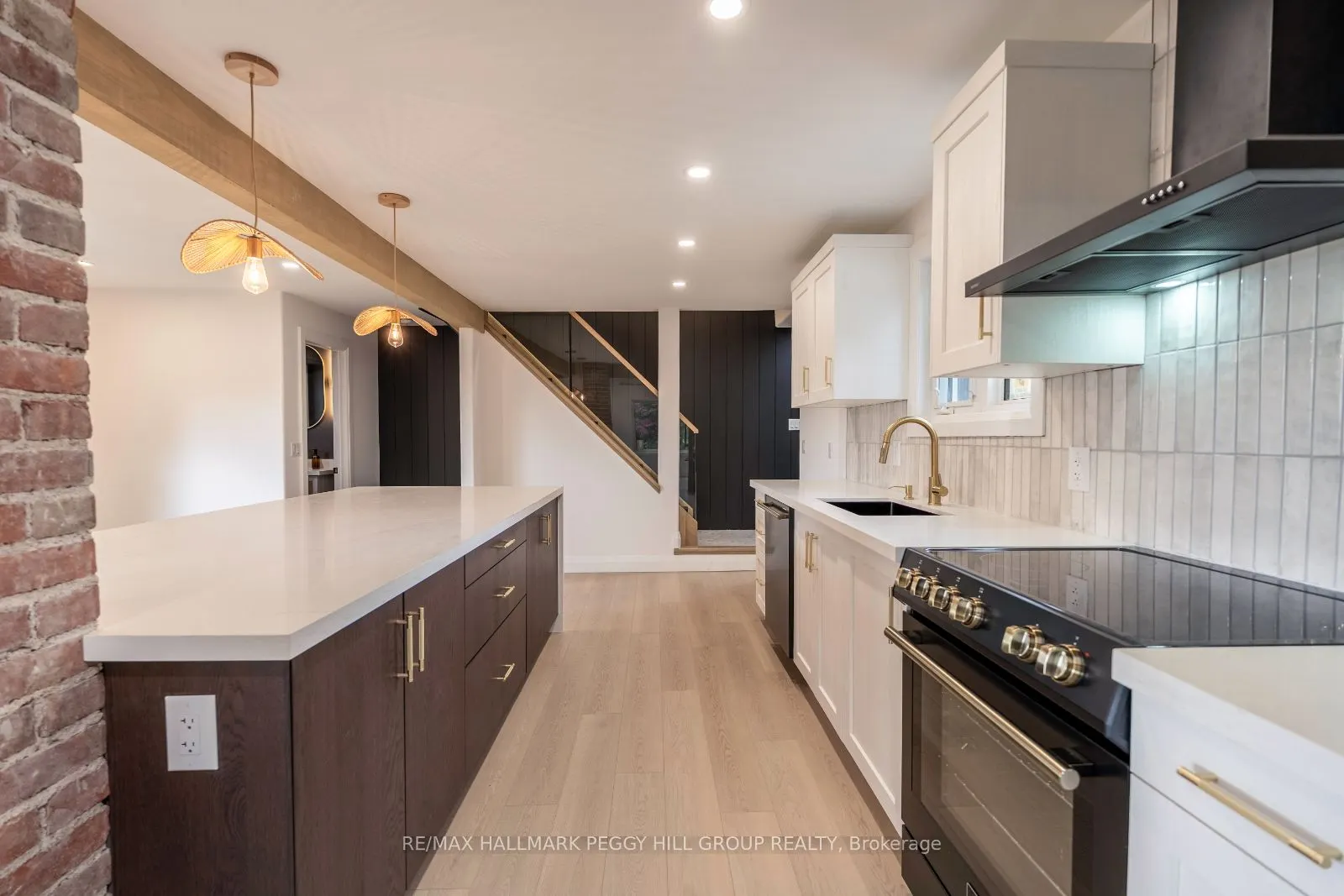 425 Codrington Street