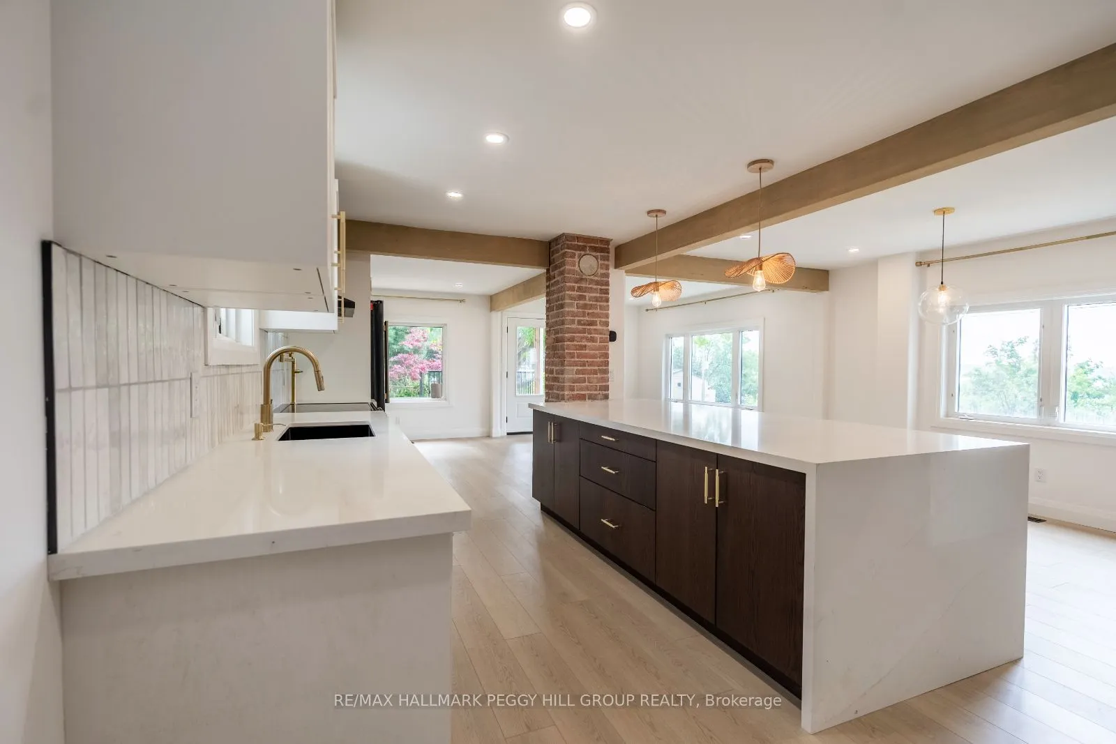 425 Codrington Street