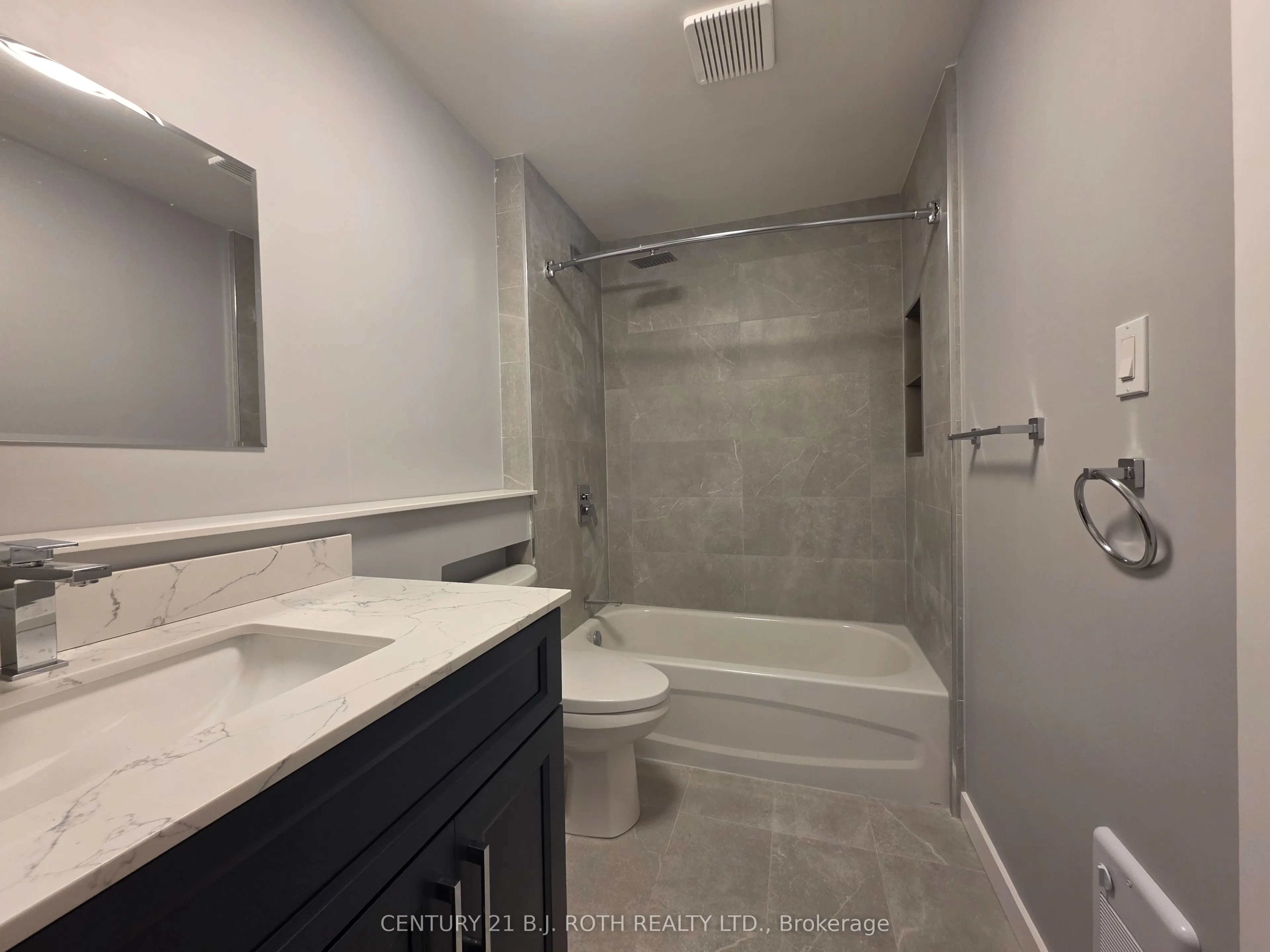 82 Albert Street N, #5