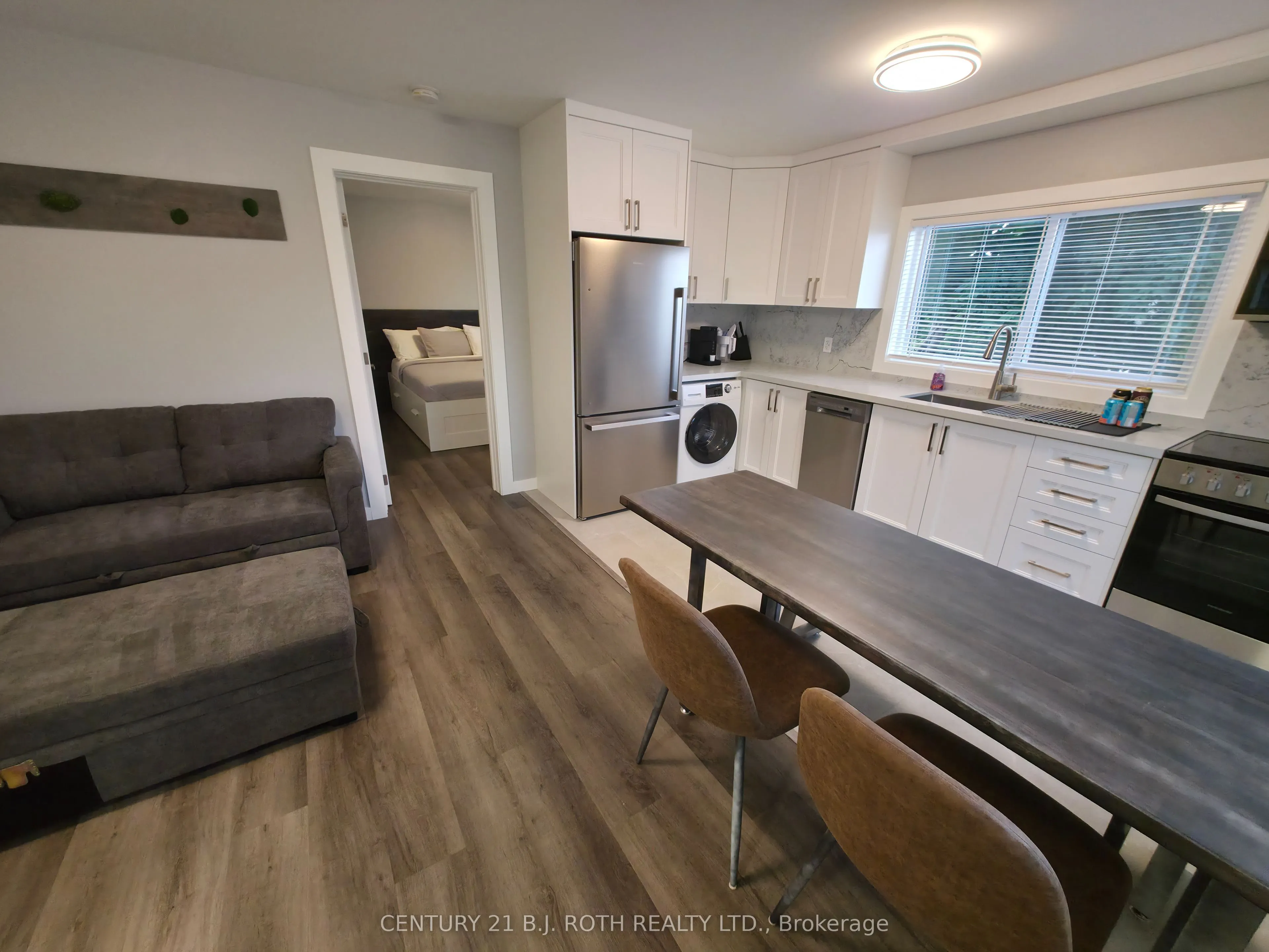 82 Albert Street N, #5
