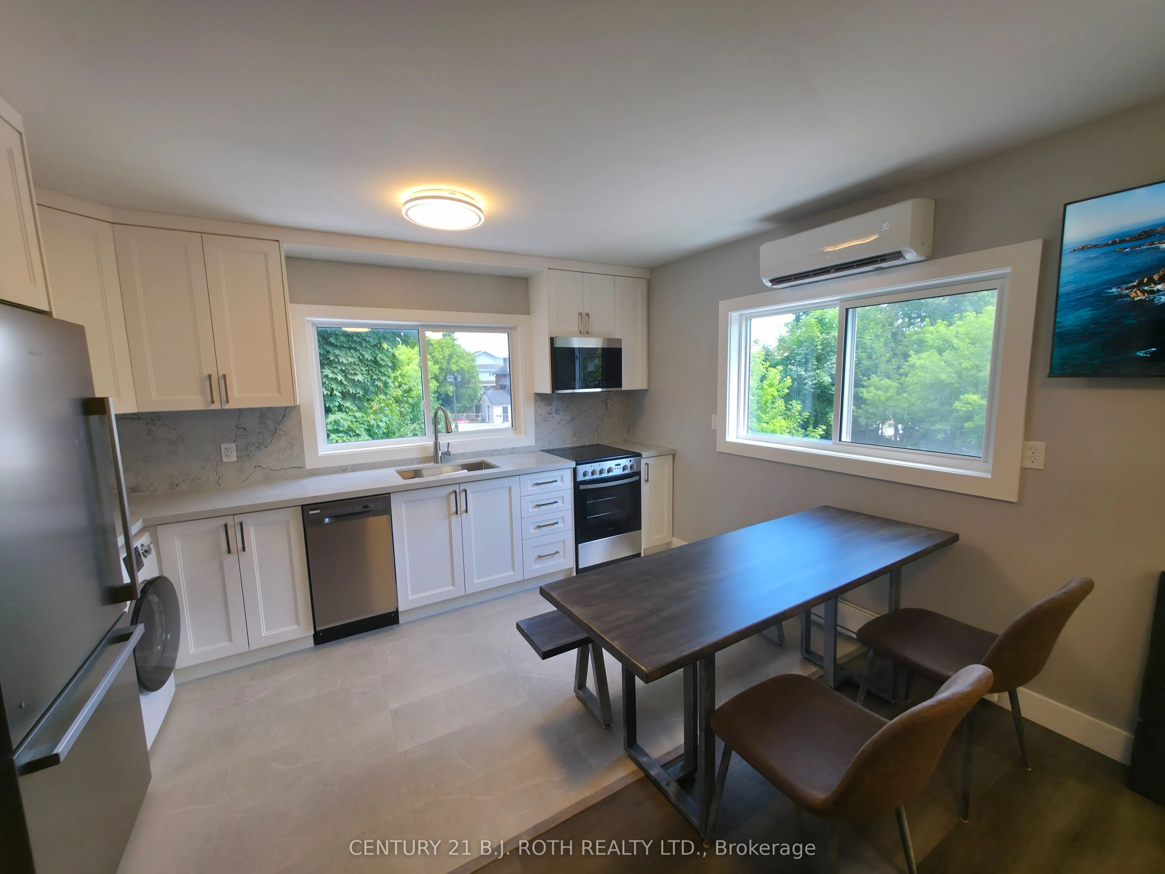 82 Albert Street N, #5