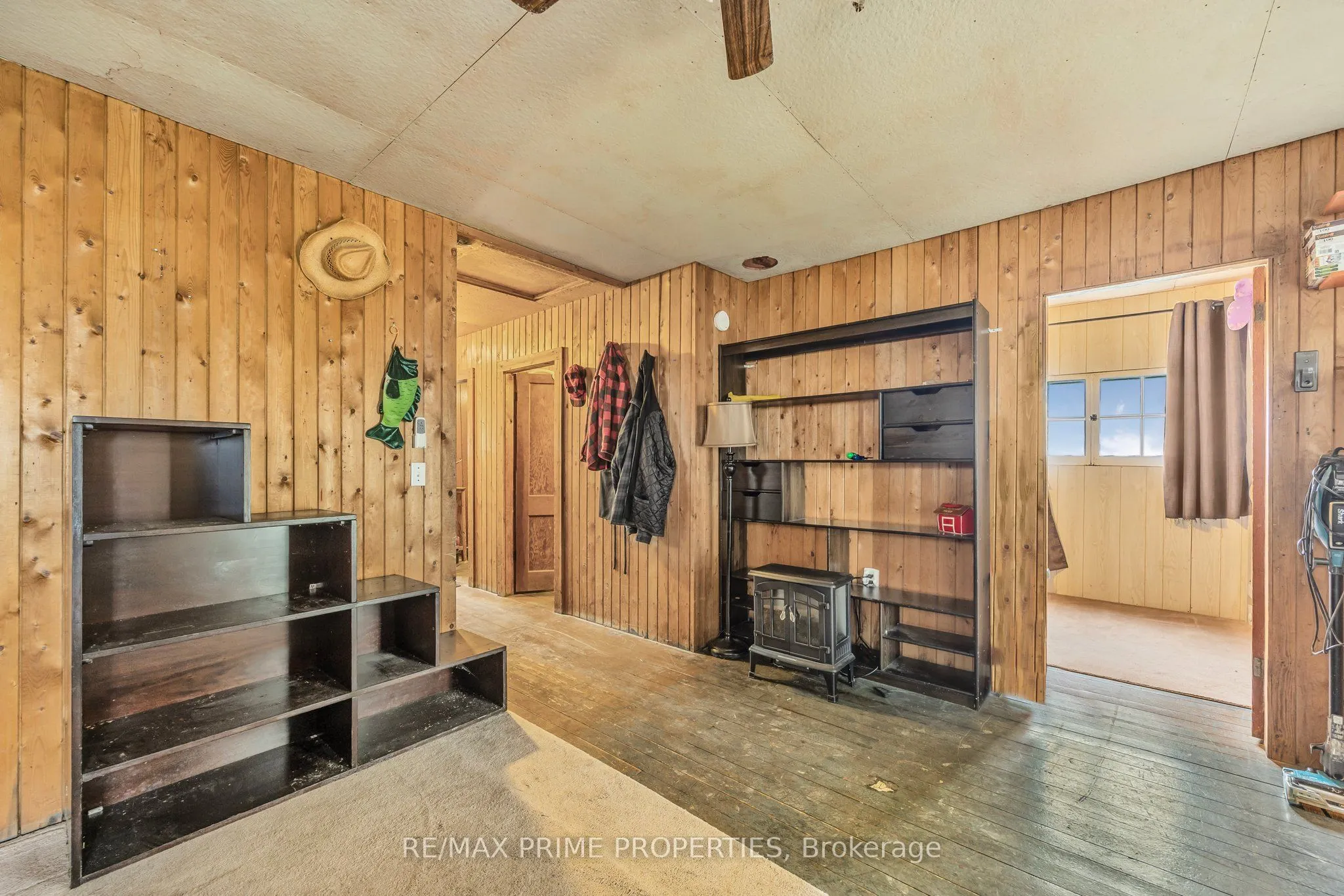 1947 Woods Bay Road