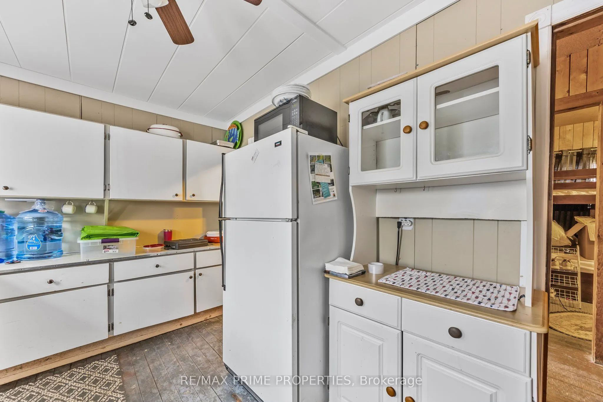 1947 Woods Bay Road