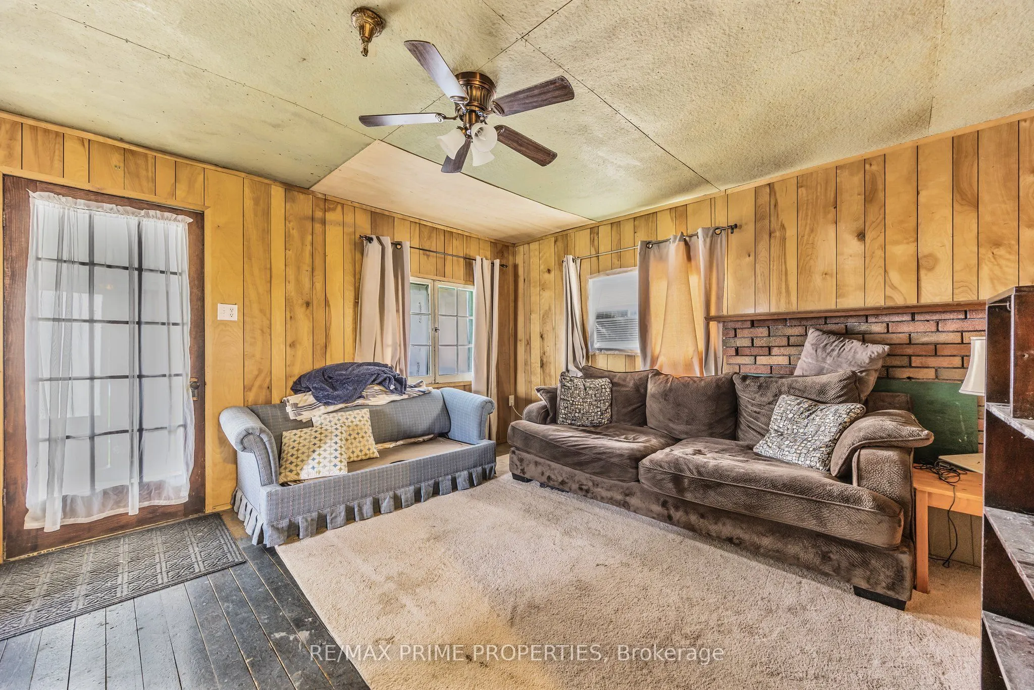 1947 Woods Bay Road