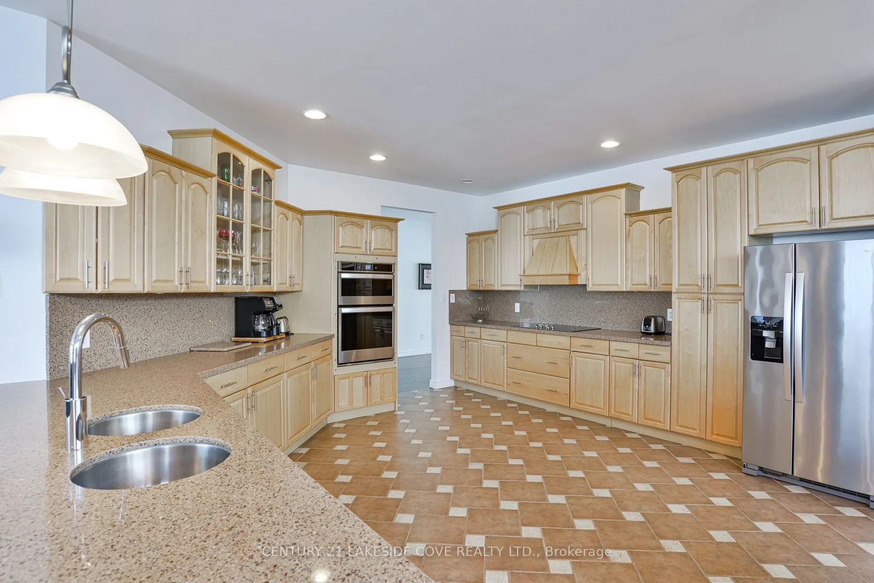17 Willow Crescent