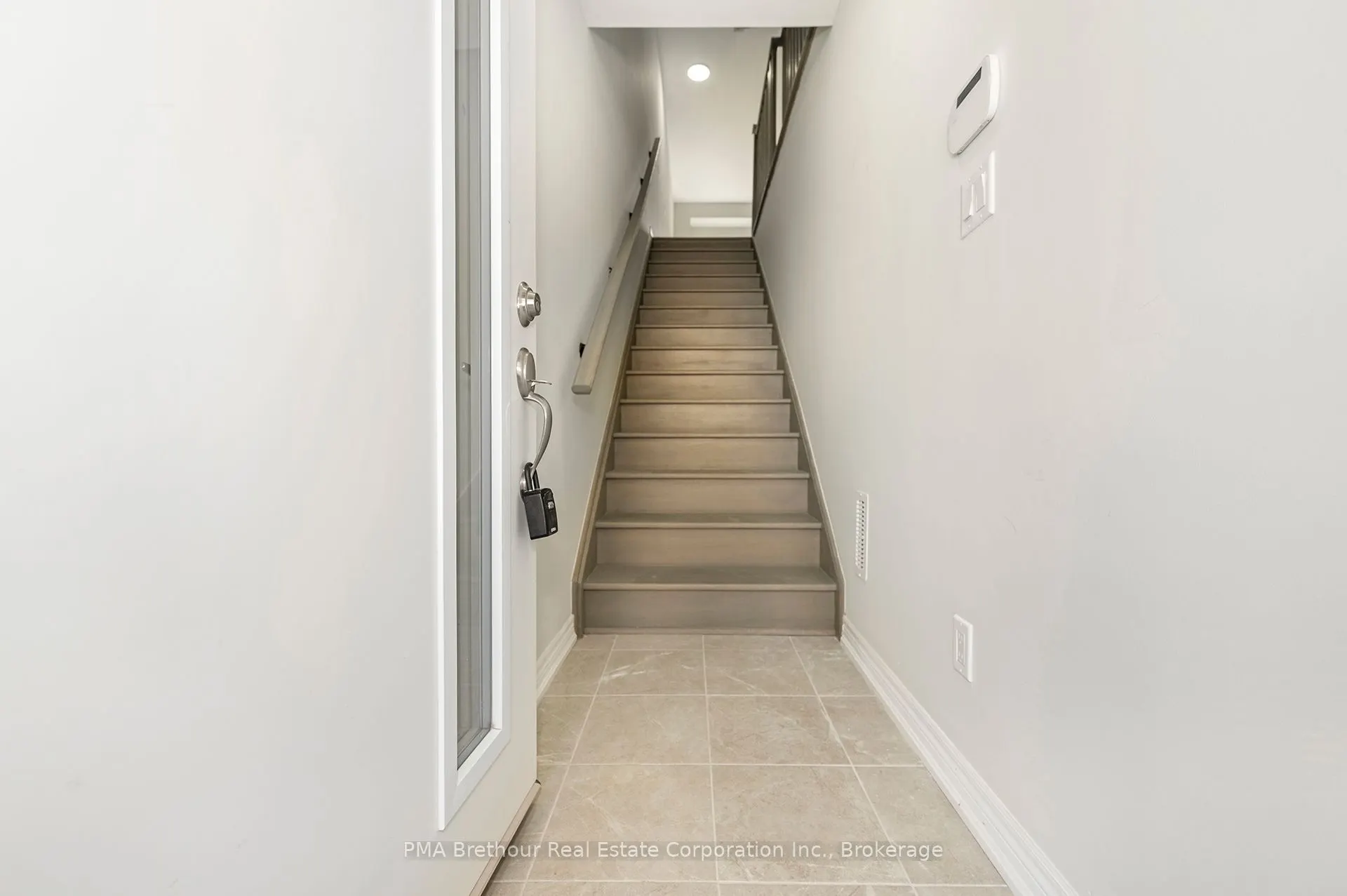 11 Winters Crescent, #24