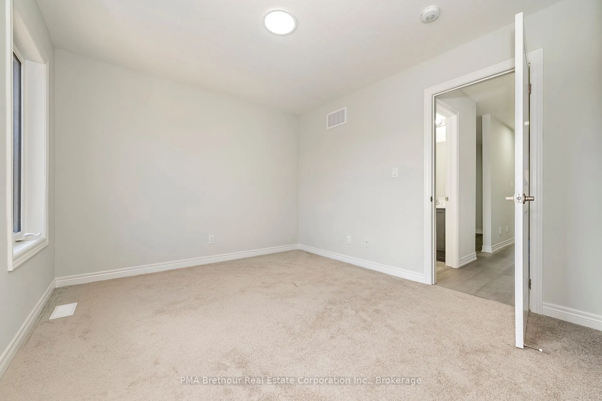 11 Winters Crescent, #24
