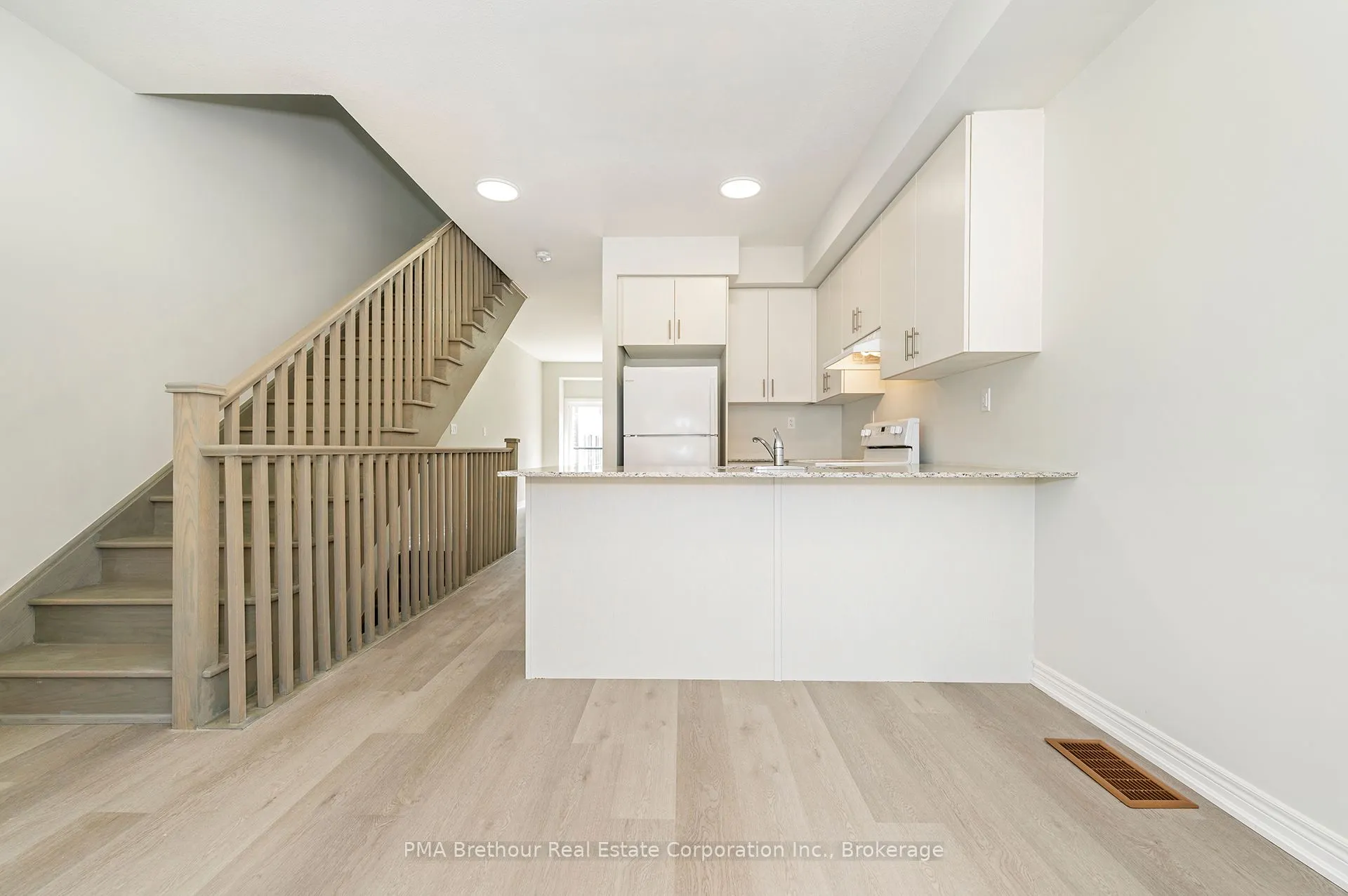 11 Winters Crescent, #24