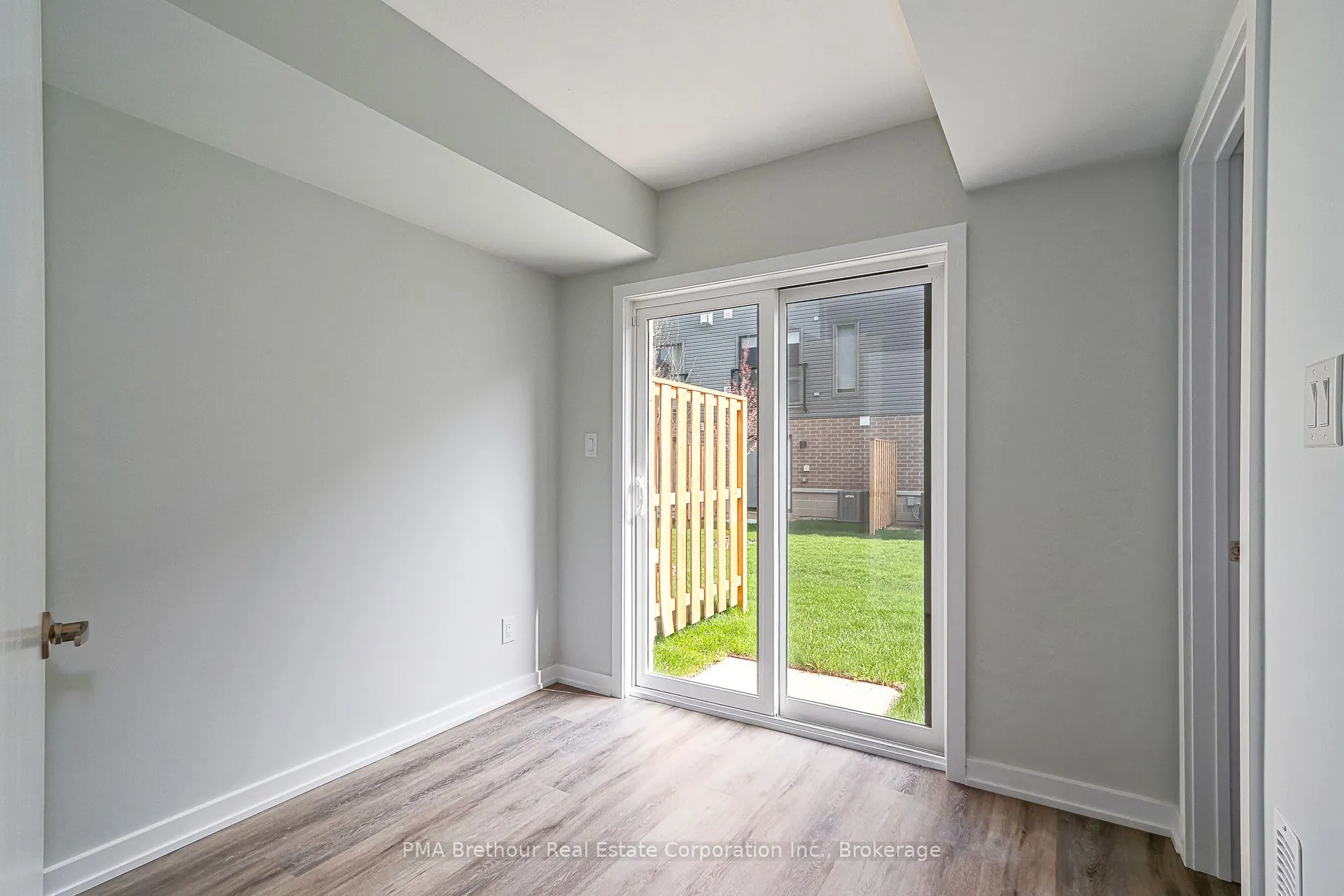 35 Dawson Drive, #4