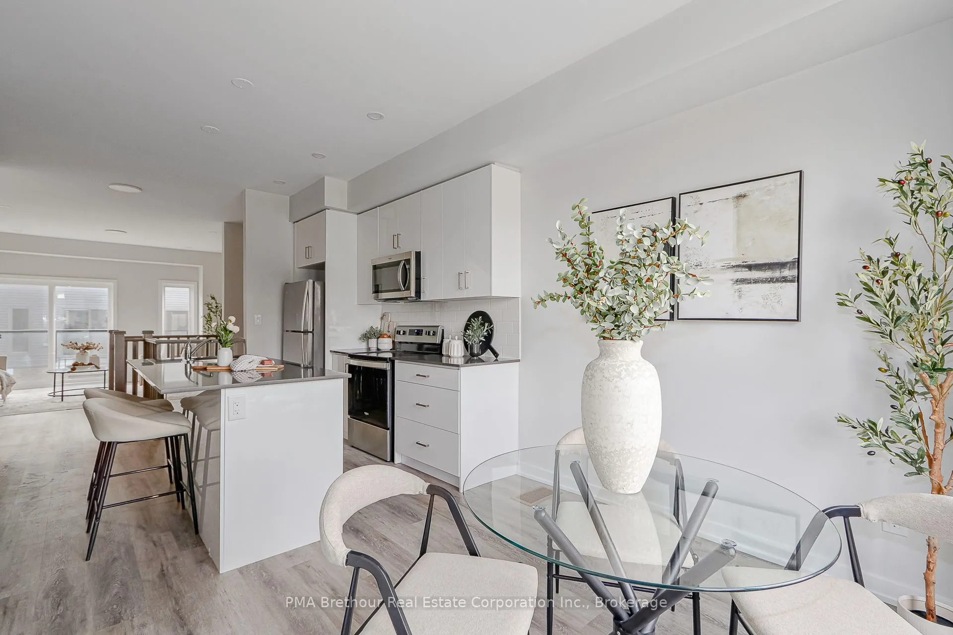 35 Dawson Drive, #4