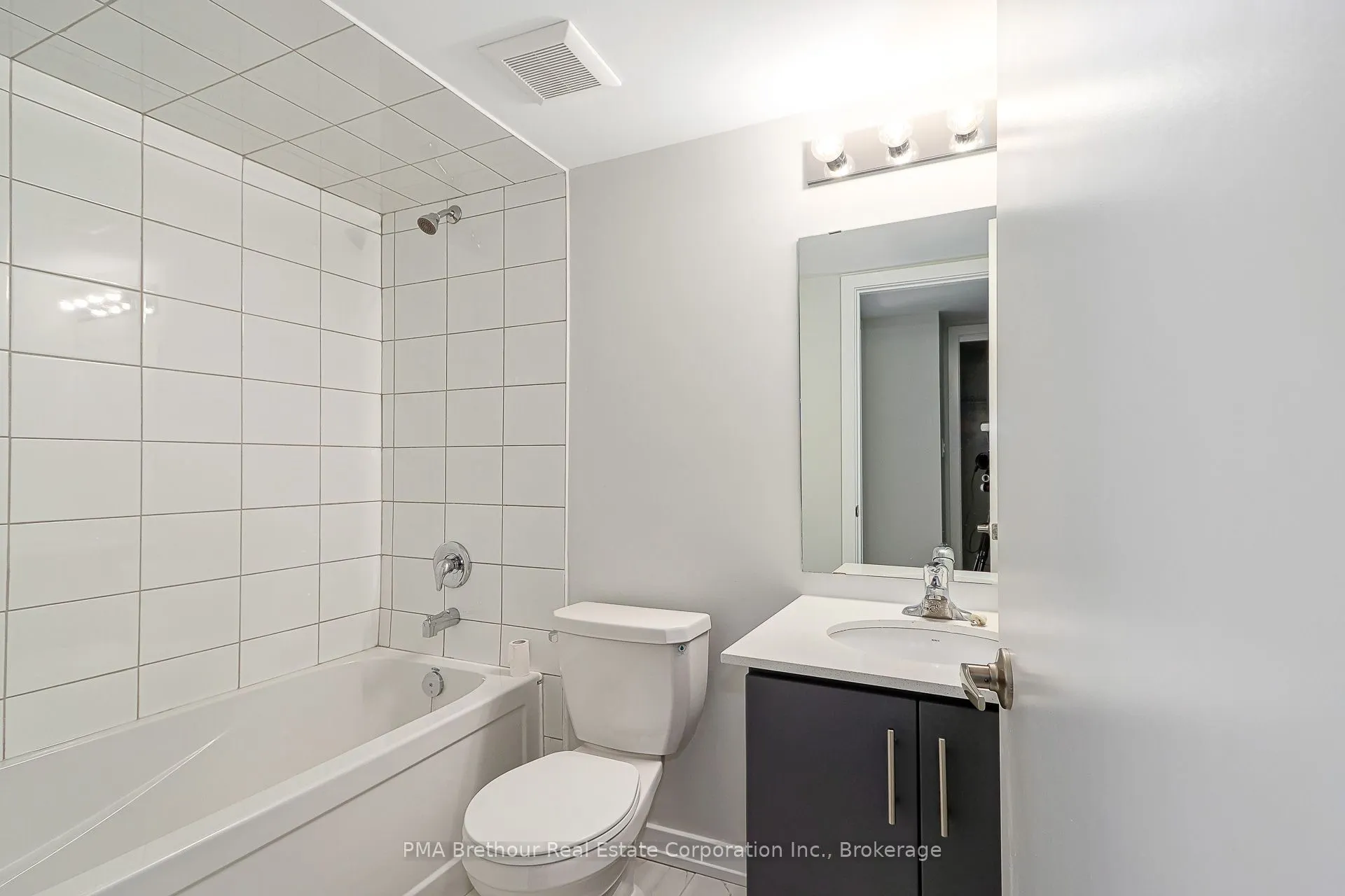 35 Dawson Drive, #4