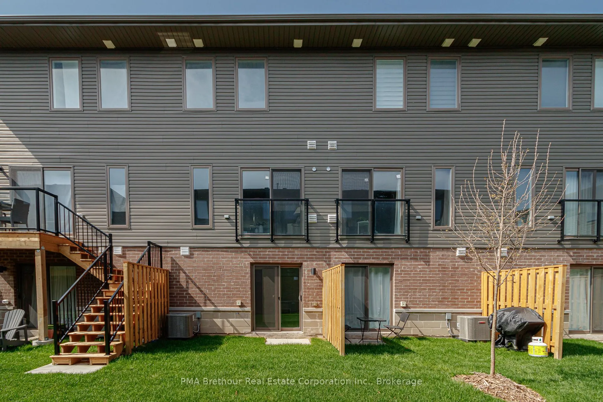35 Dawson Drive, #4