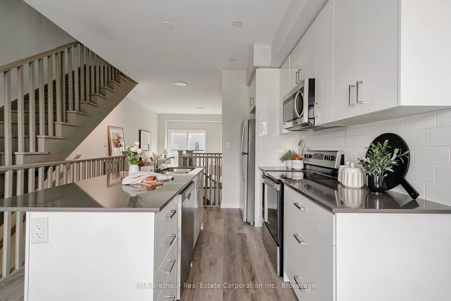 35 Dawson Drive, #4