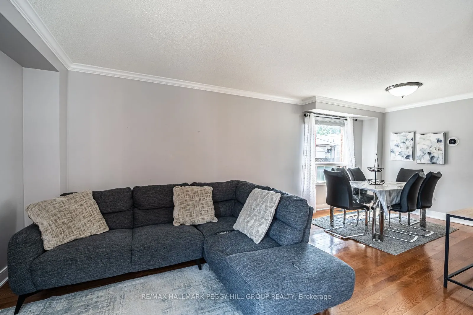 45 Weatherup Crescent
