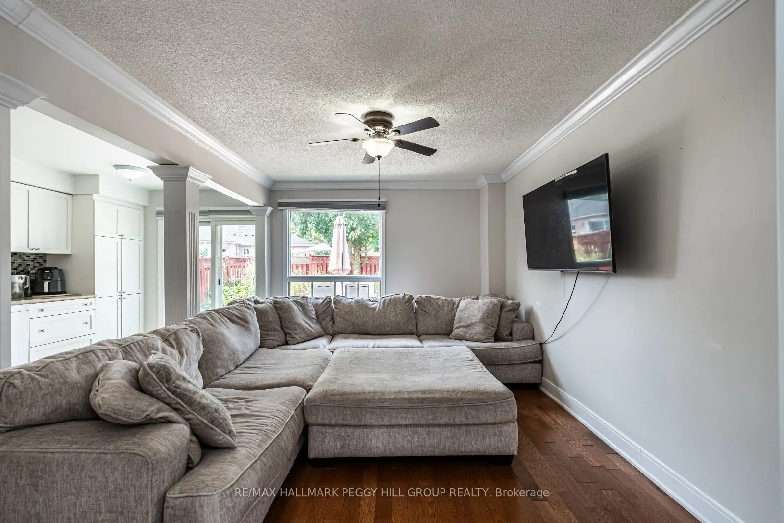 45 Weatherup Crescent