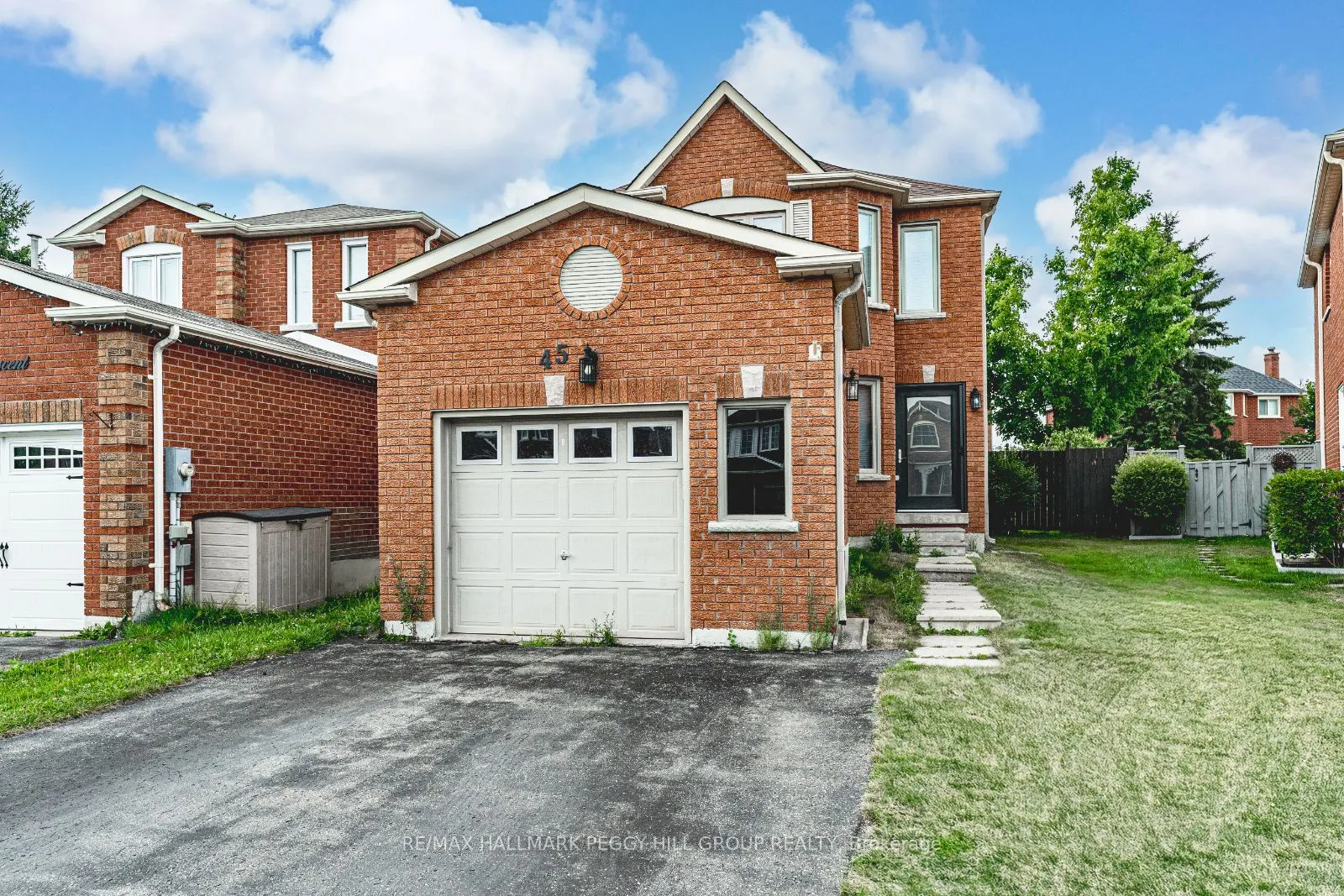 45 Weatherup Crescent