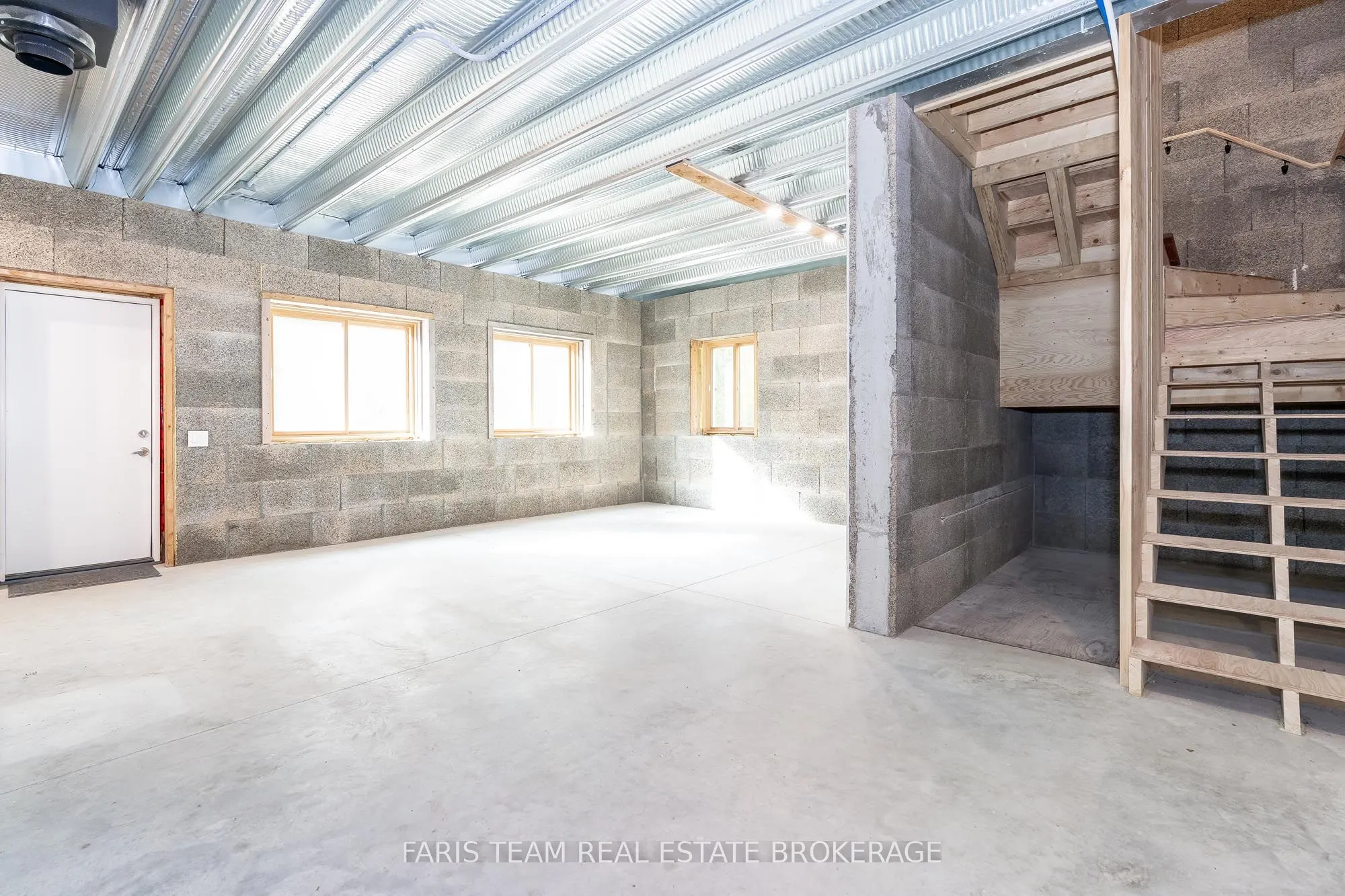 2576 Champlain Road