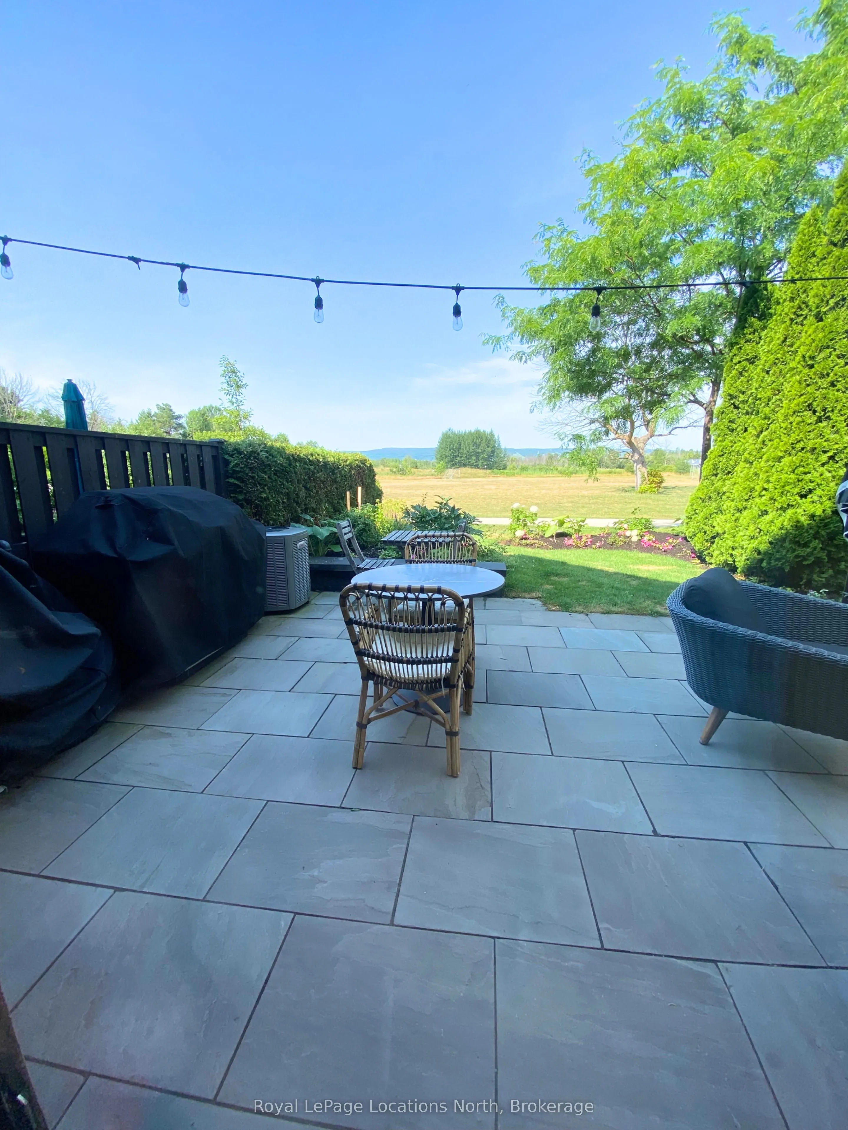 152 Escarpment Crescent, #12
