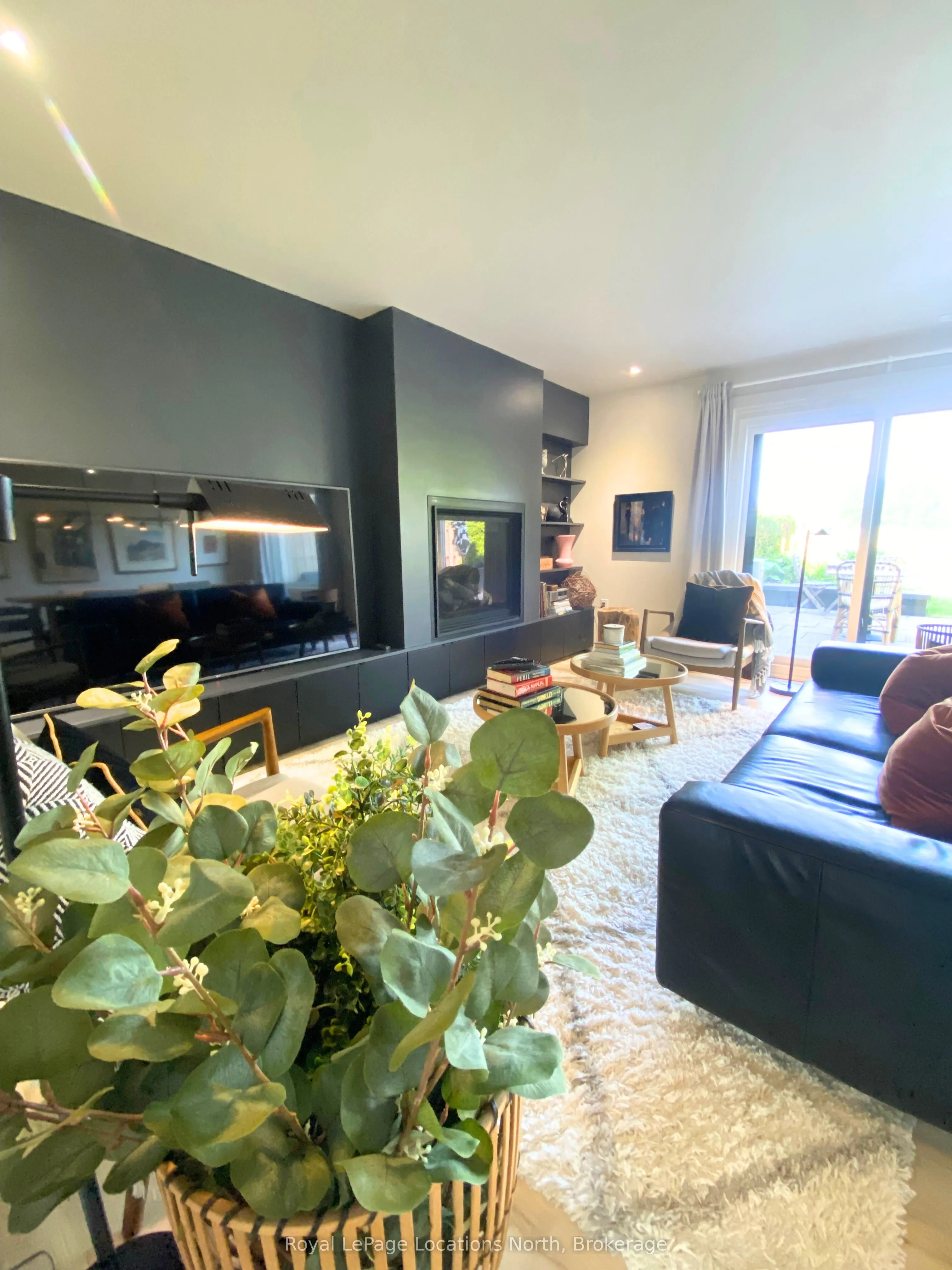 152 Escarpment Crescent, #12