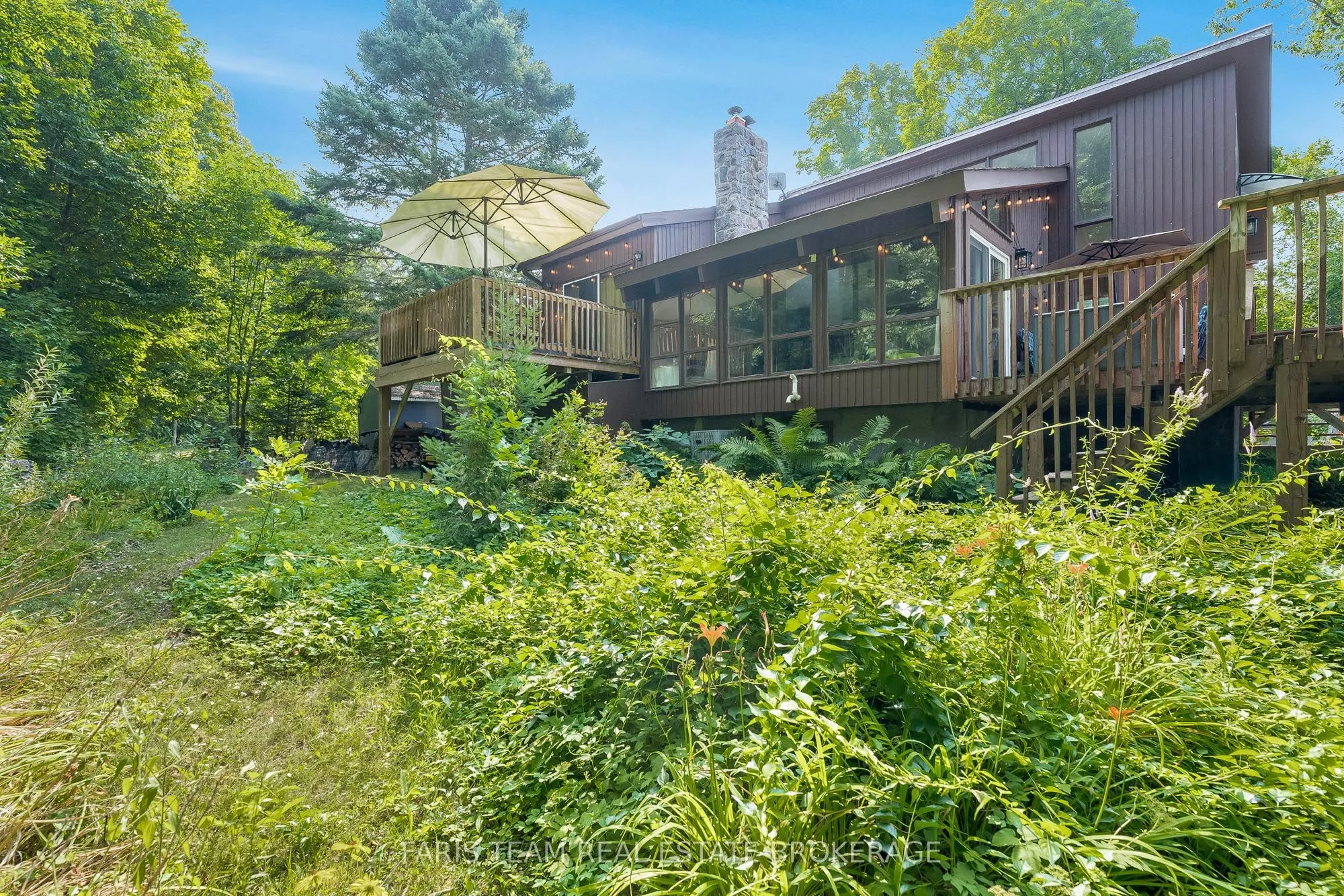 20 Glen Cedar Drive