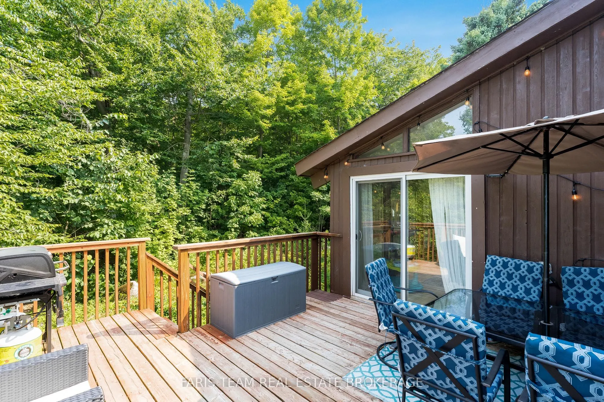 20 Glen Cedar Drive
