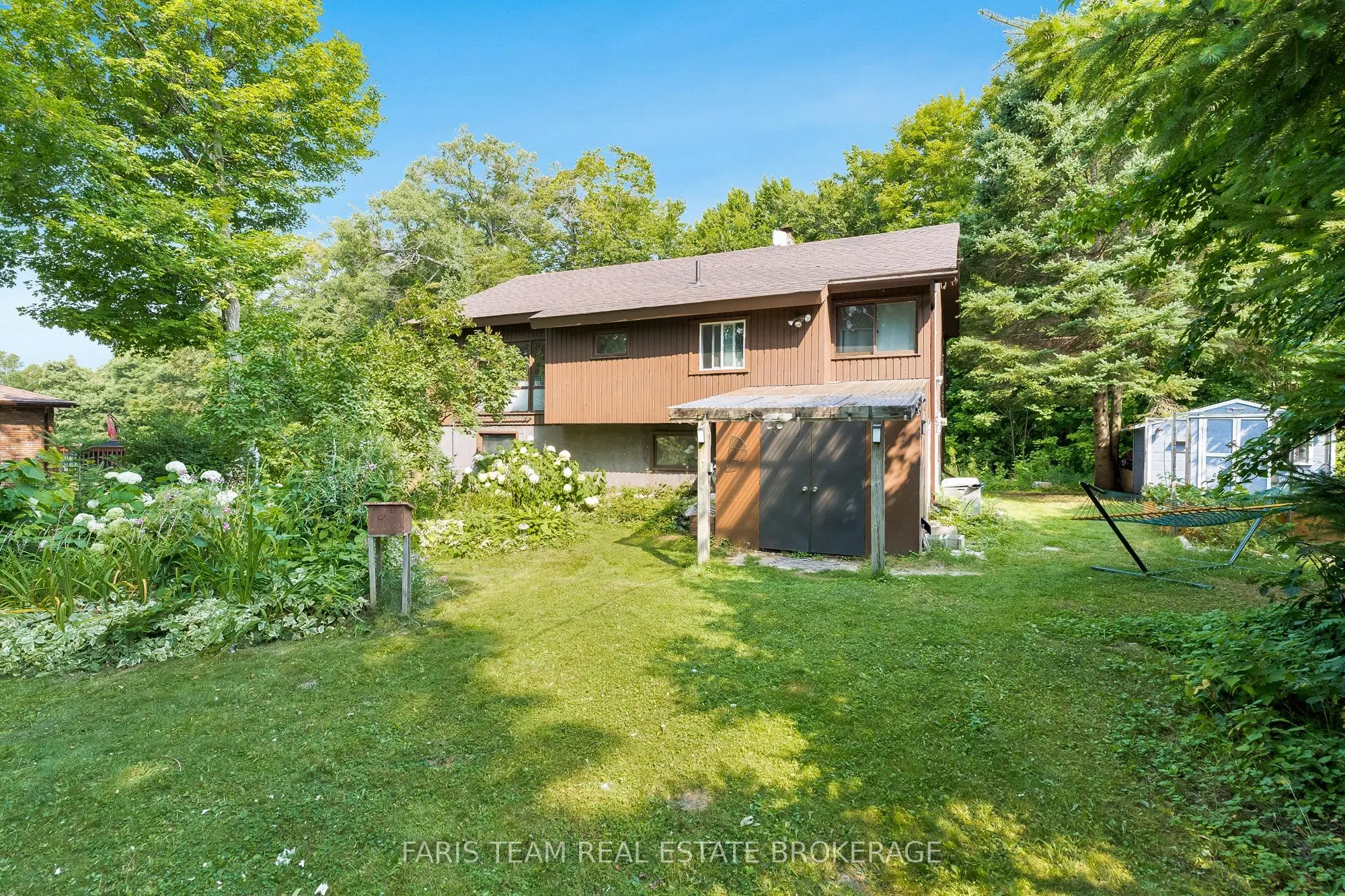 20 Glen Cedar Drive