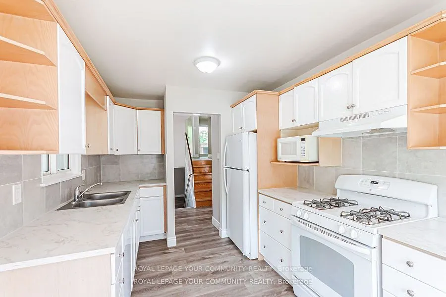 21 Ashdale Court