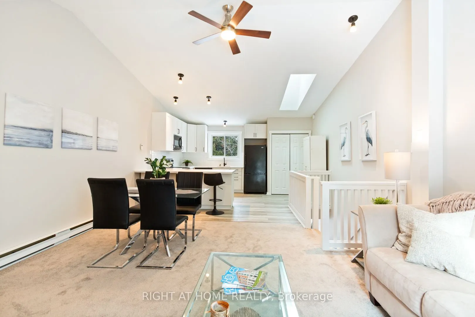 #403 - 12 Dawson Drive, #403