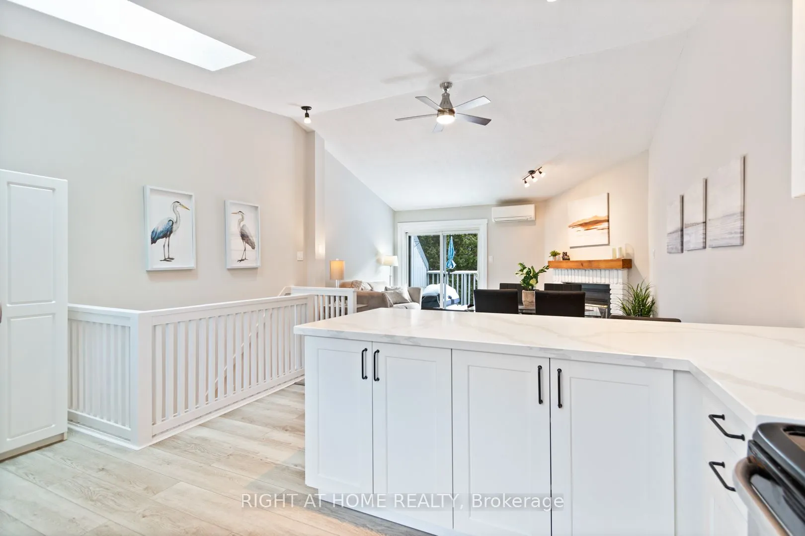 #403 - 12 Dawson Drive, #403