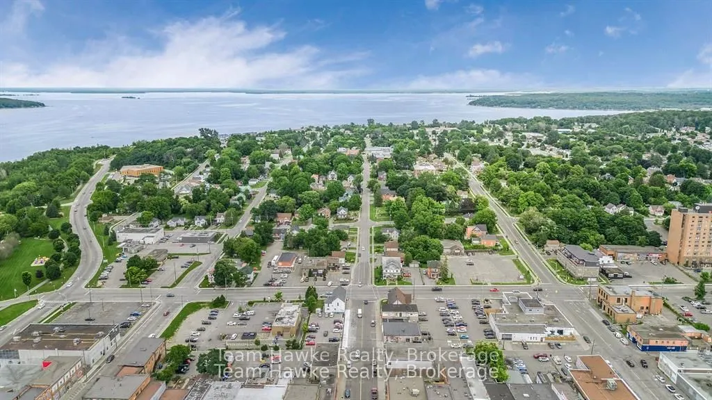 526 DOMINION Avenue