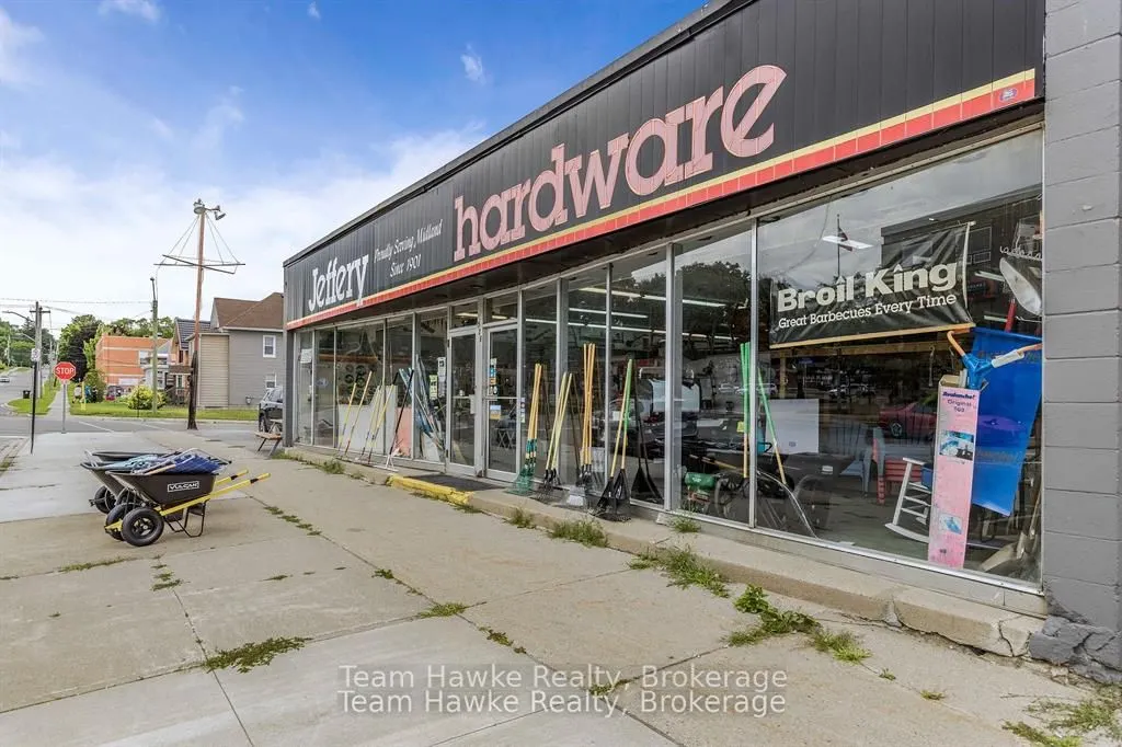 526 DOMINION Avenue