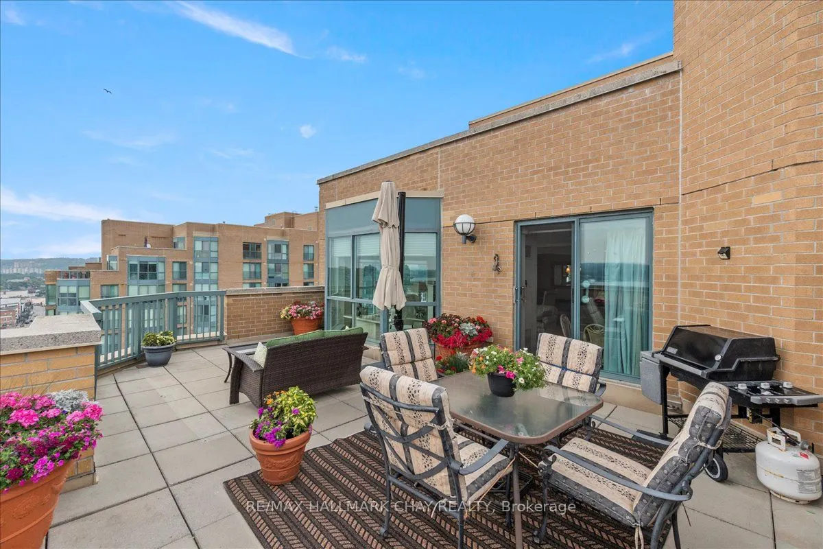 150 Dunlop Street E, #1505