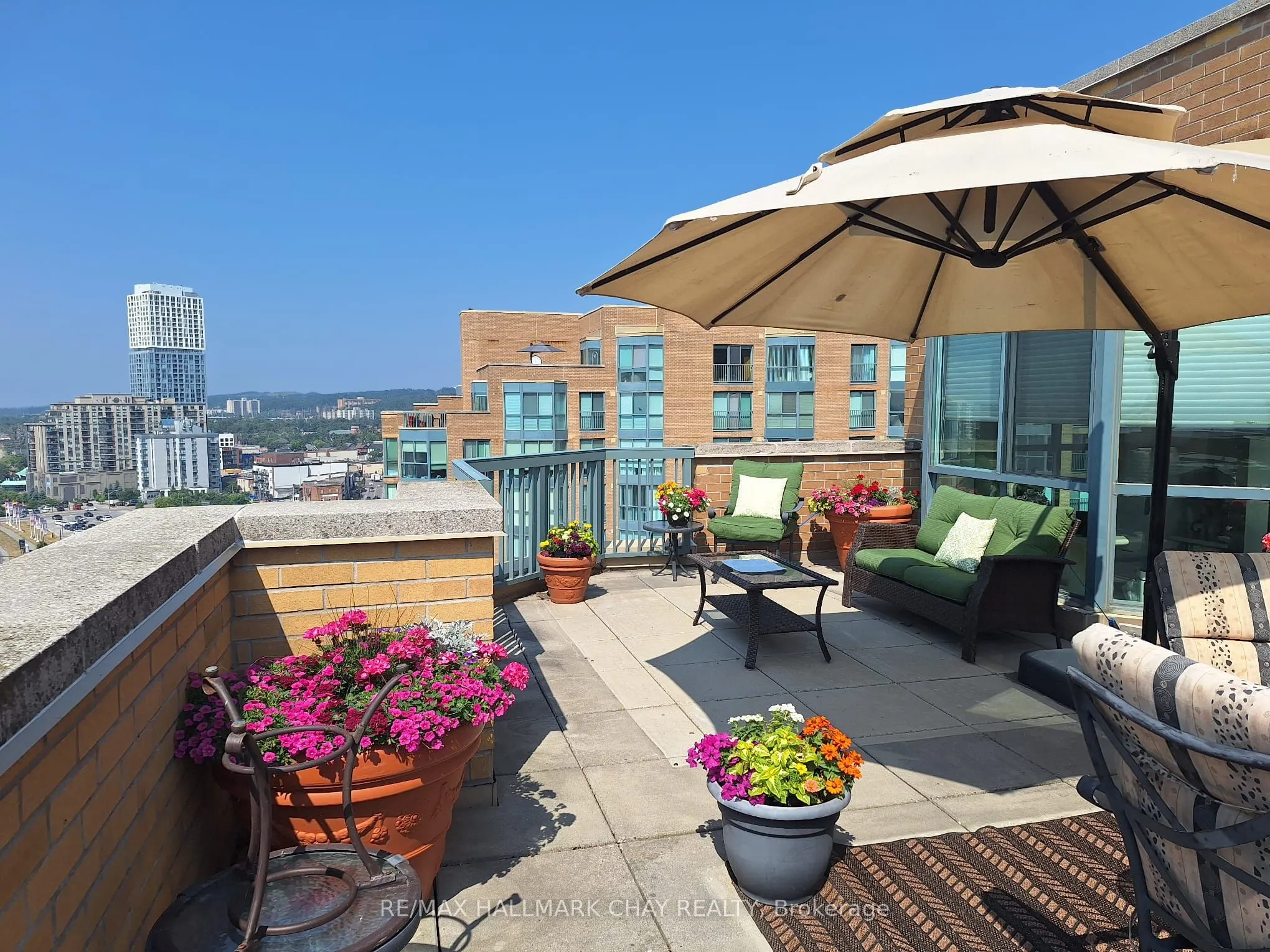 150 Dunlop Street E, #1505
