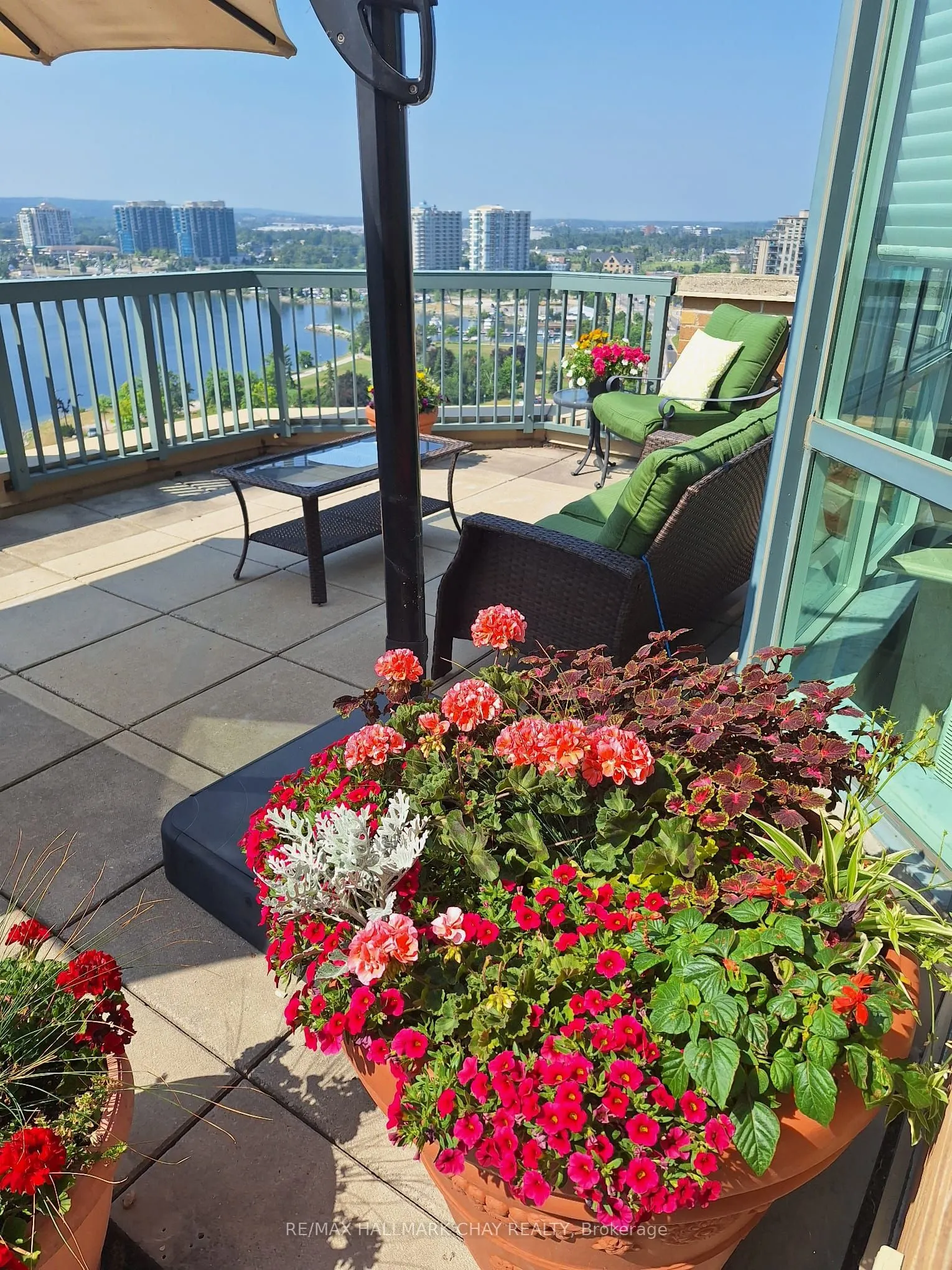 150 Dunlop Street E, #1505