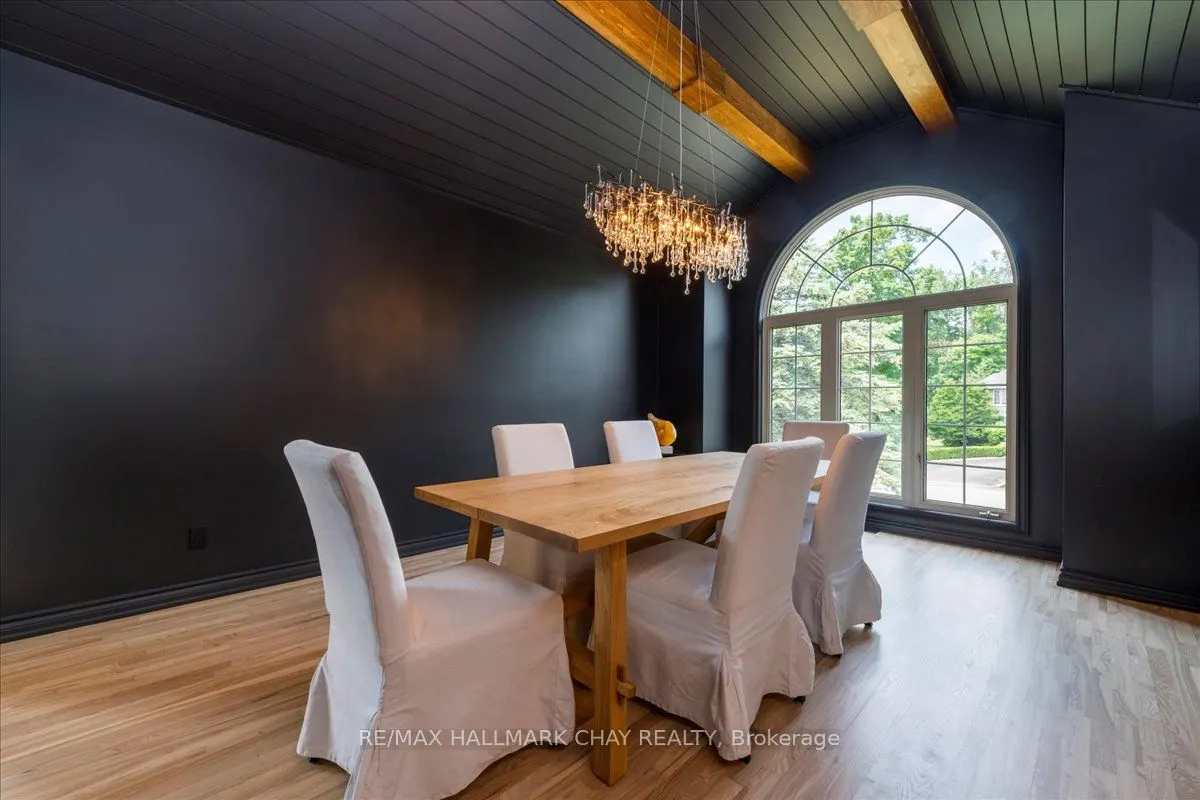32 Forest Hill Drive