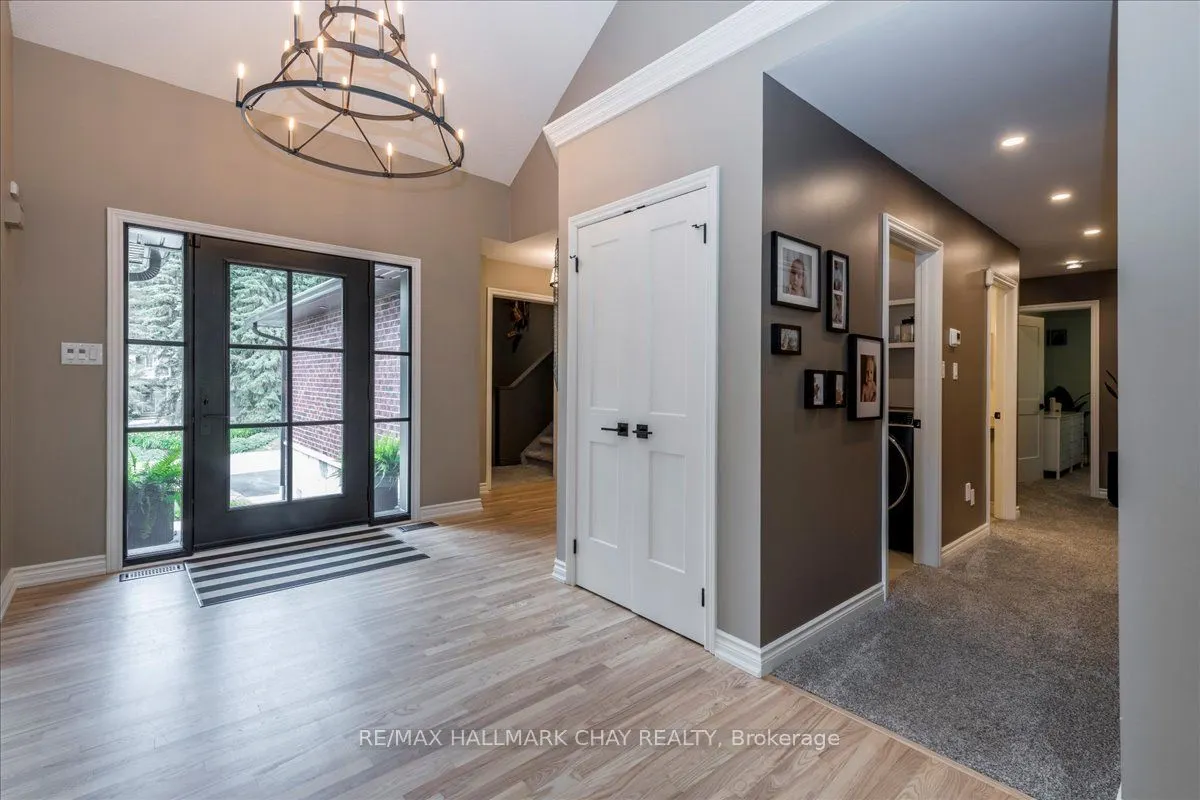 32 Forest Hill Drive