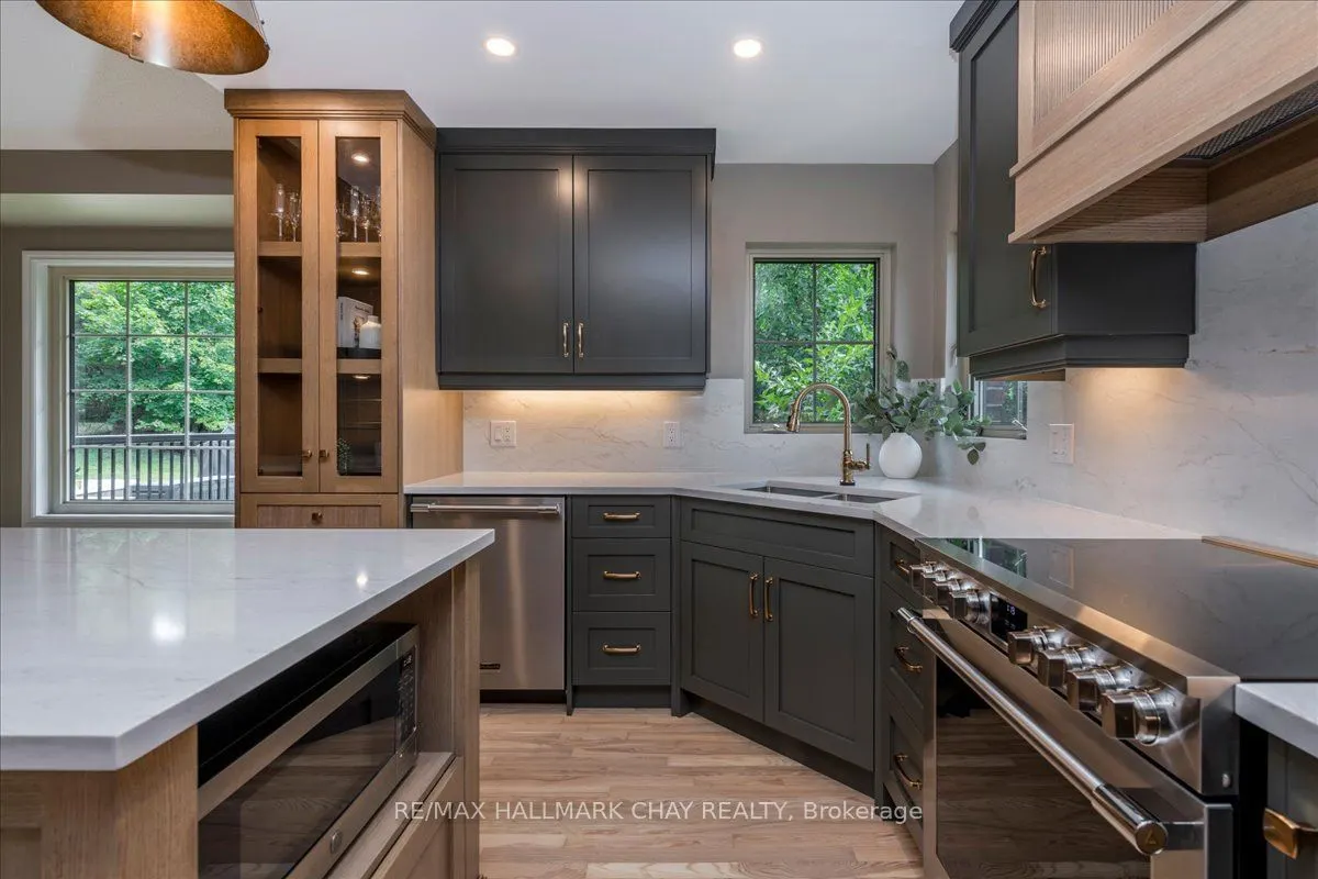 32 Forest Hill Drive