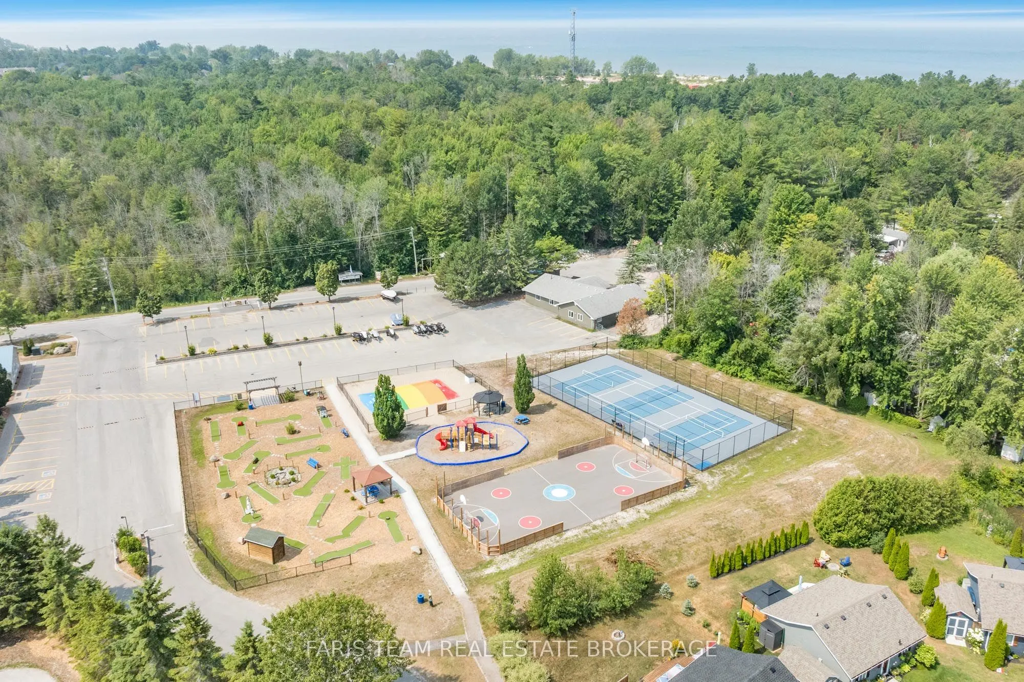 32 Algonquin Trail