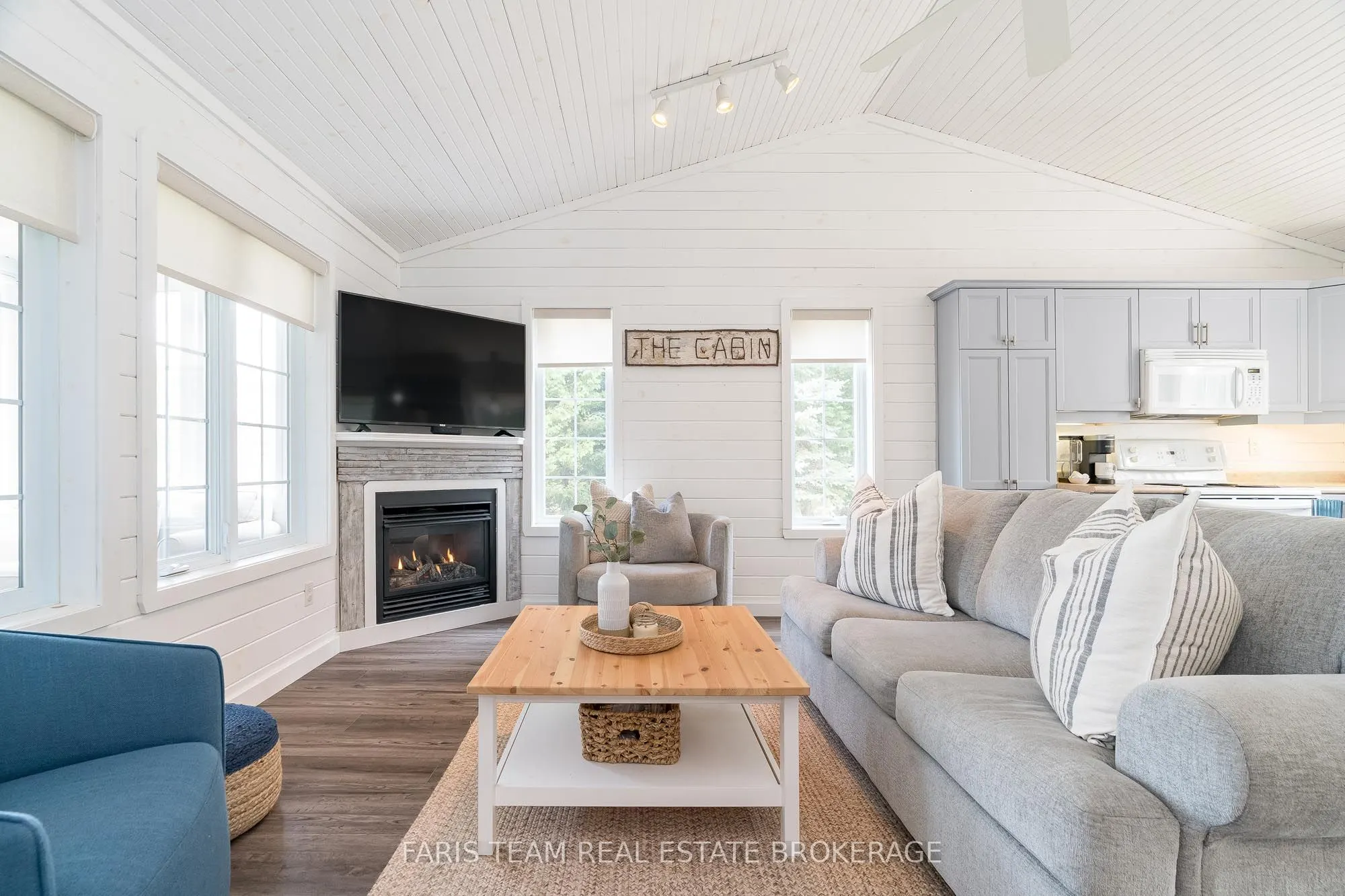 32 Algonquin Trail
