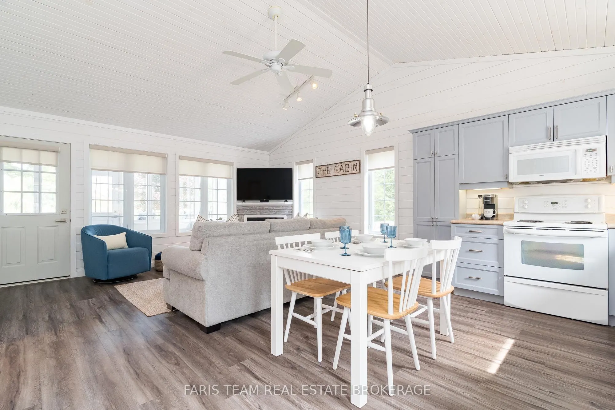 32 Algonquin Trail