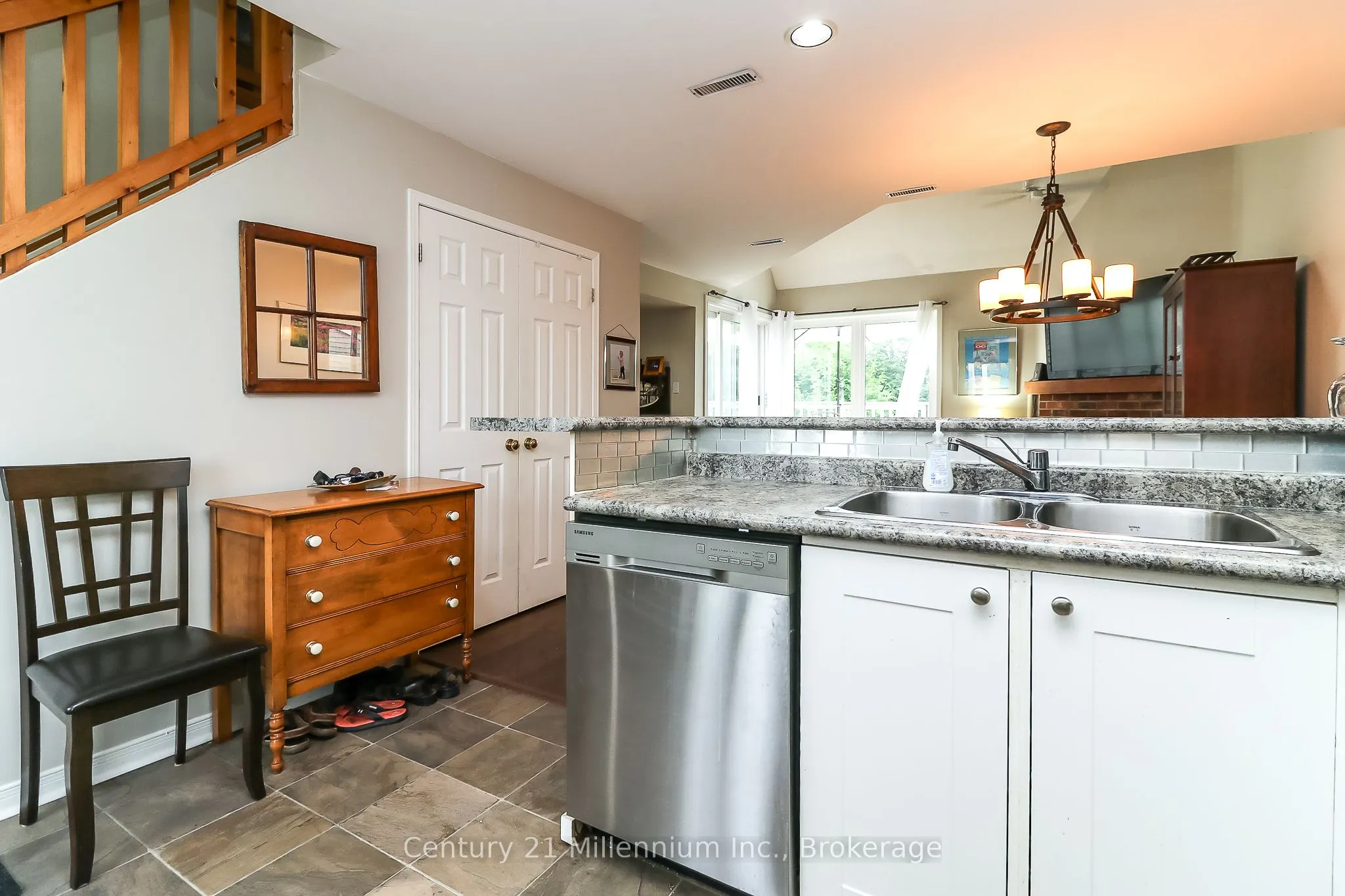 55 Trott Boulevard, #124