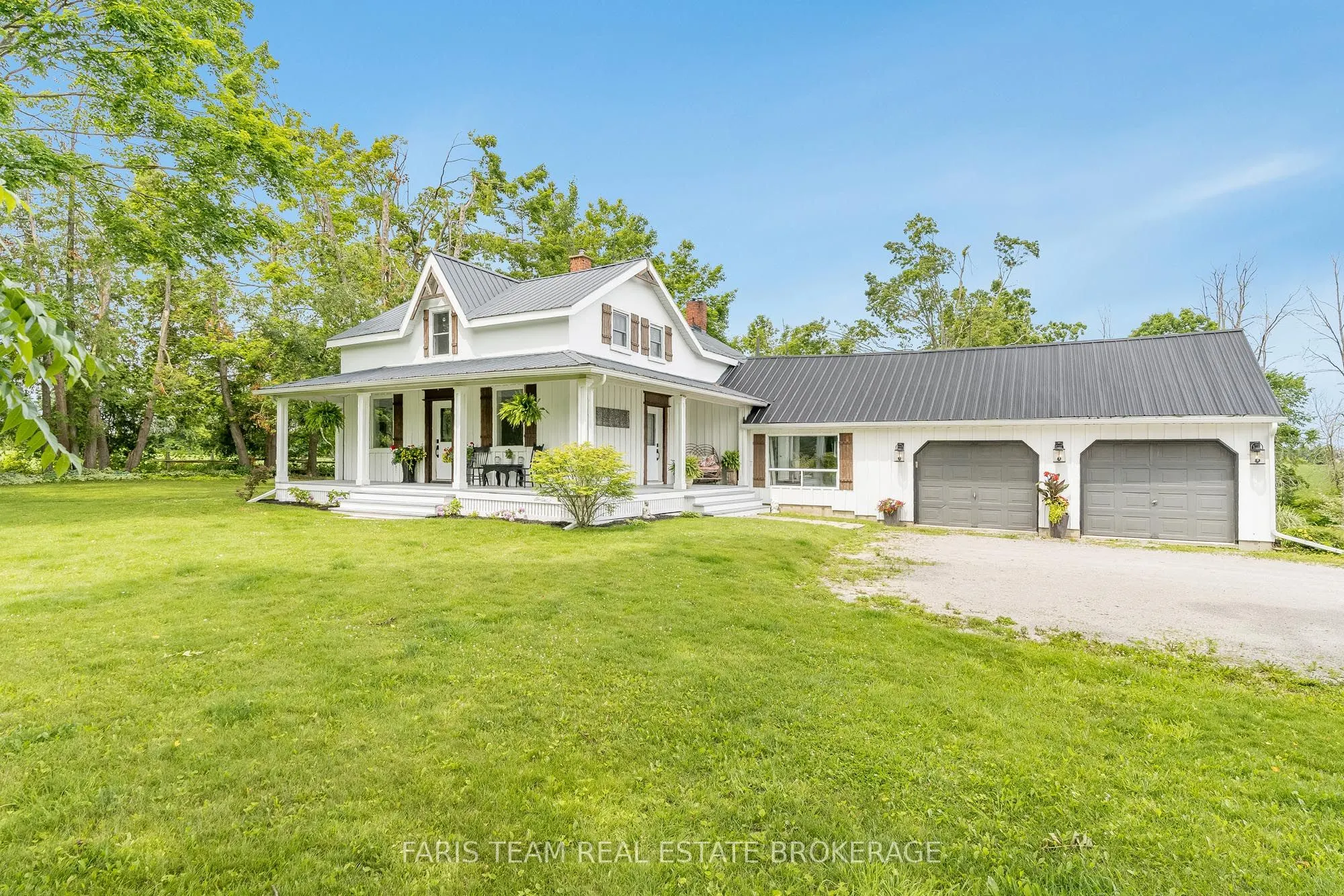 2462 Ridge Road E
