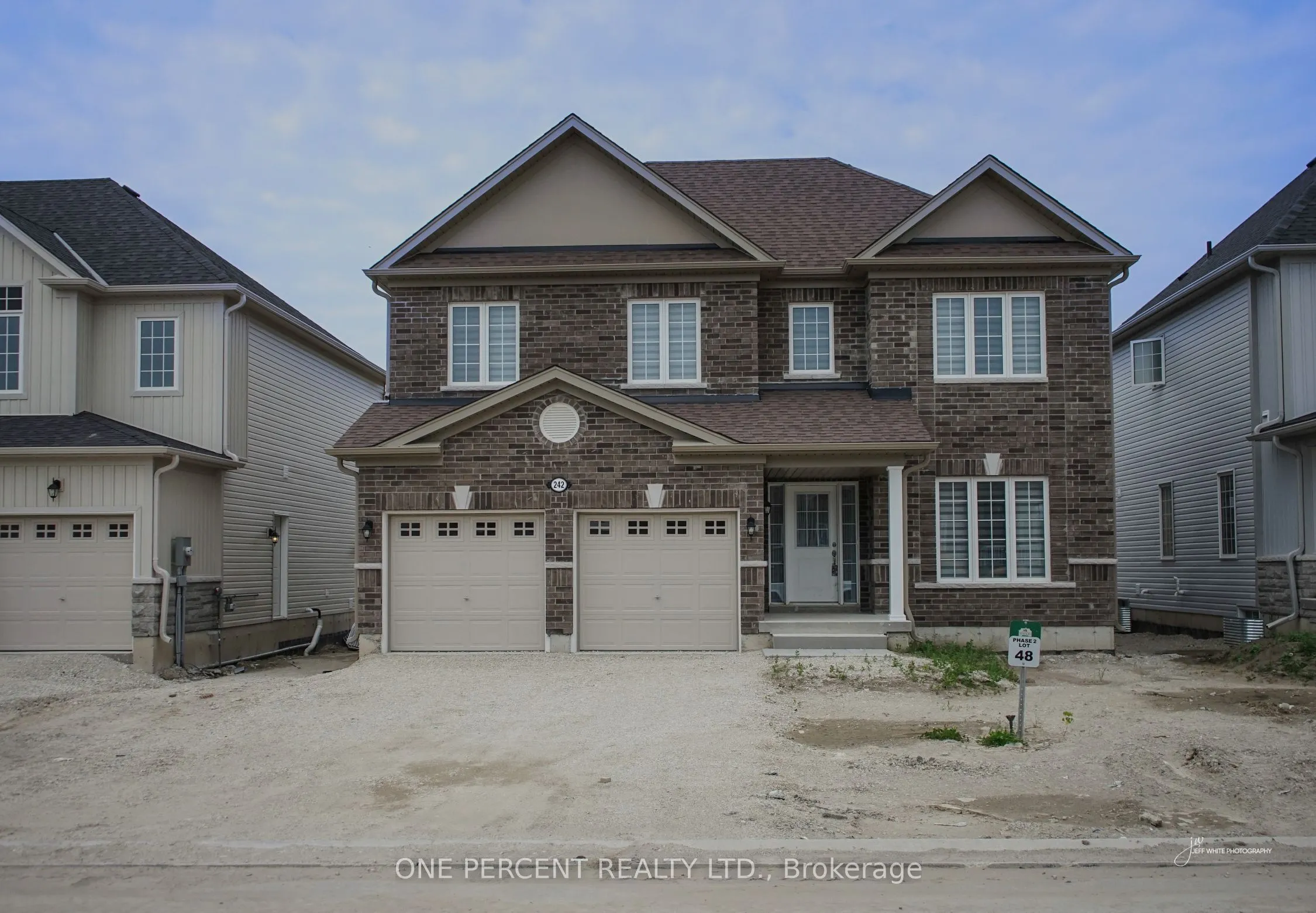 242 Springfield Crescent