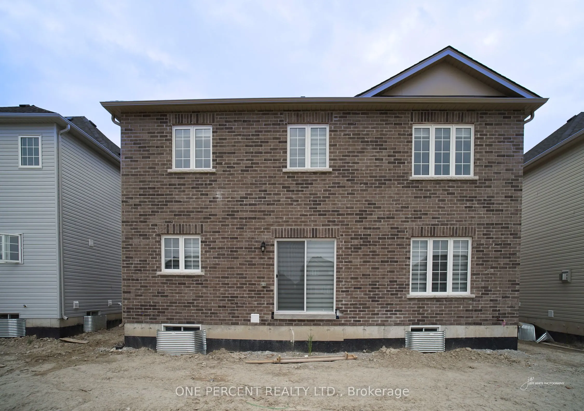 242 Springfield Crescent