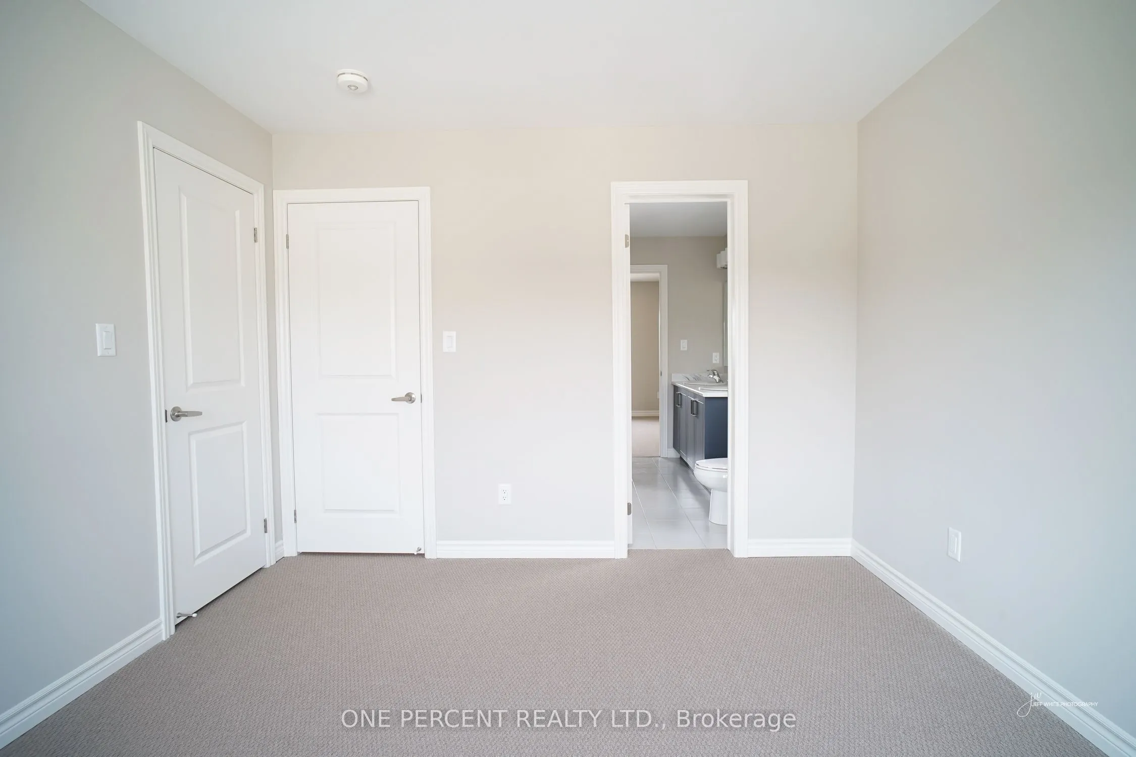 242 Springfield Crescent
