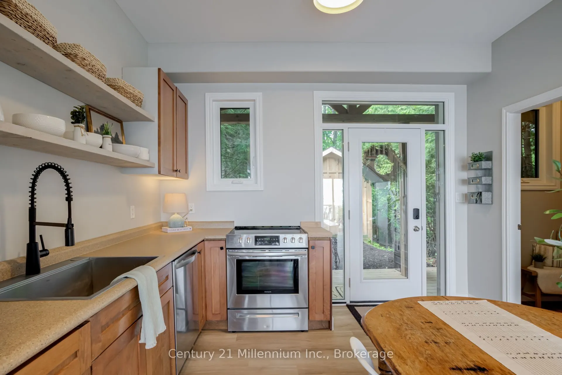 75 Glen Road