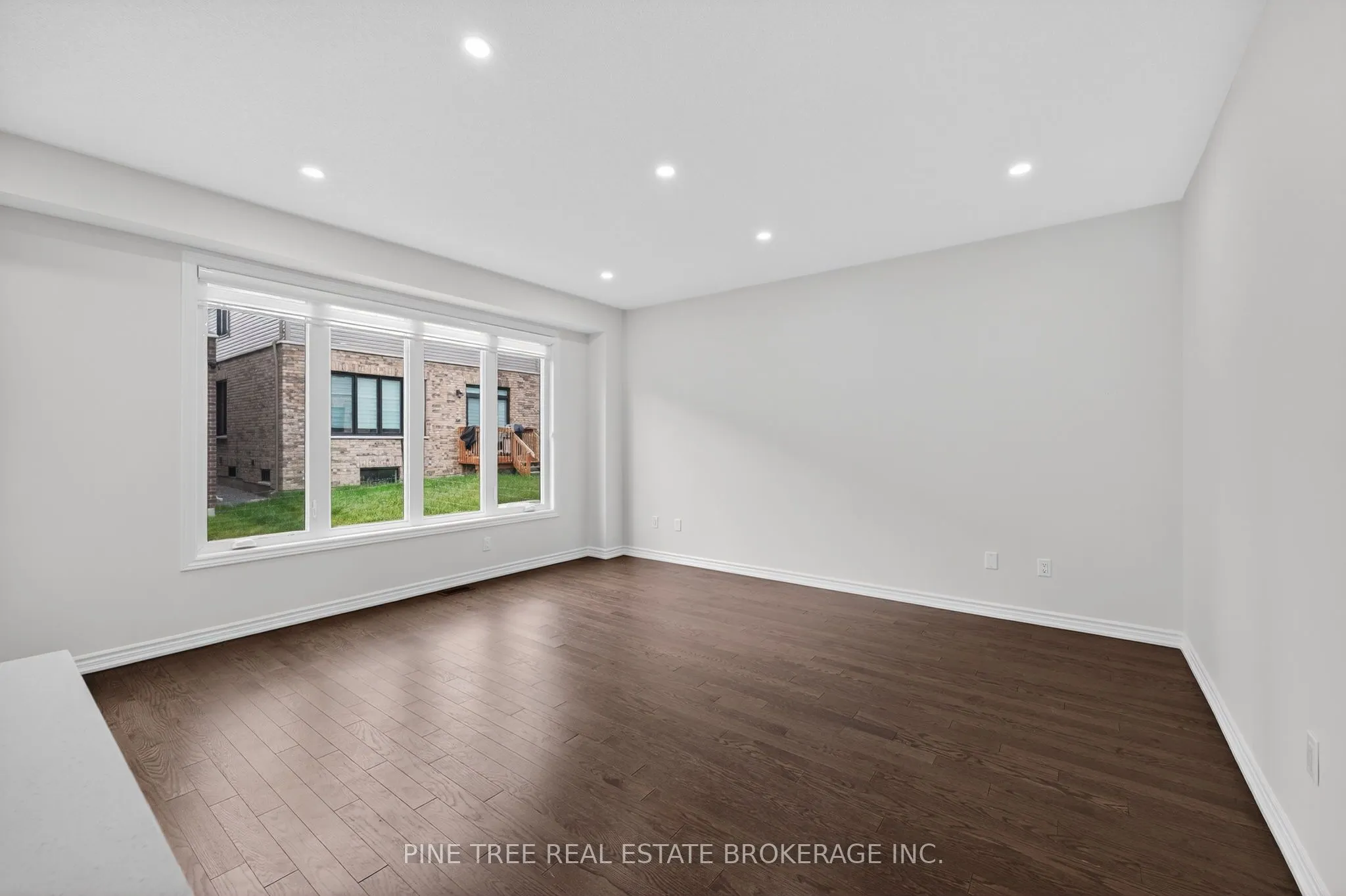 11 Phoenix Boulevard