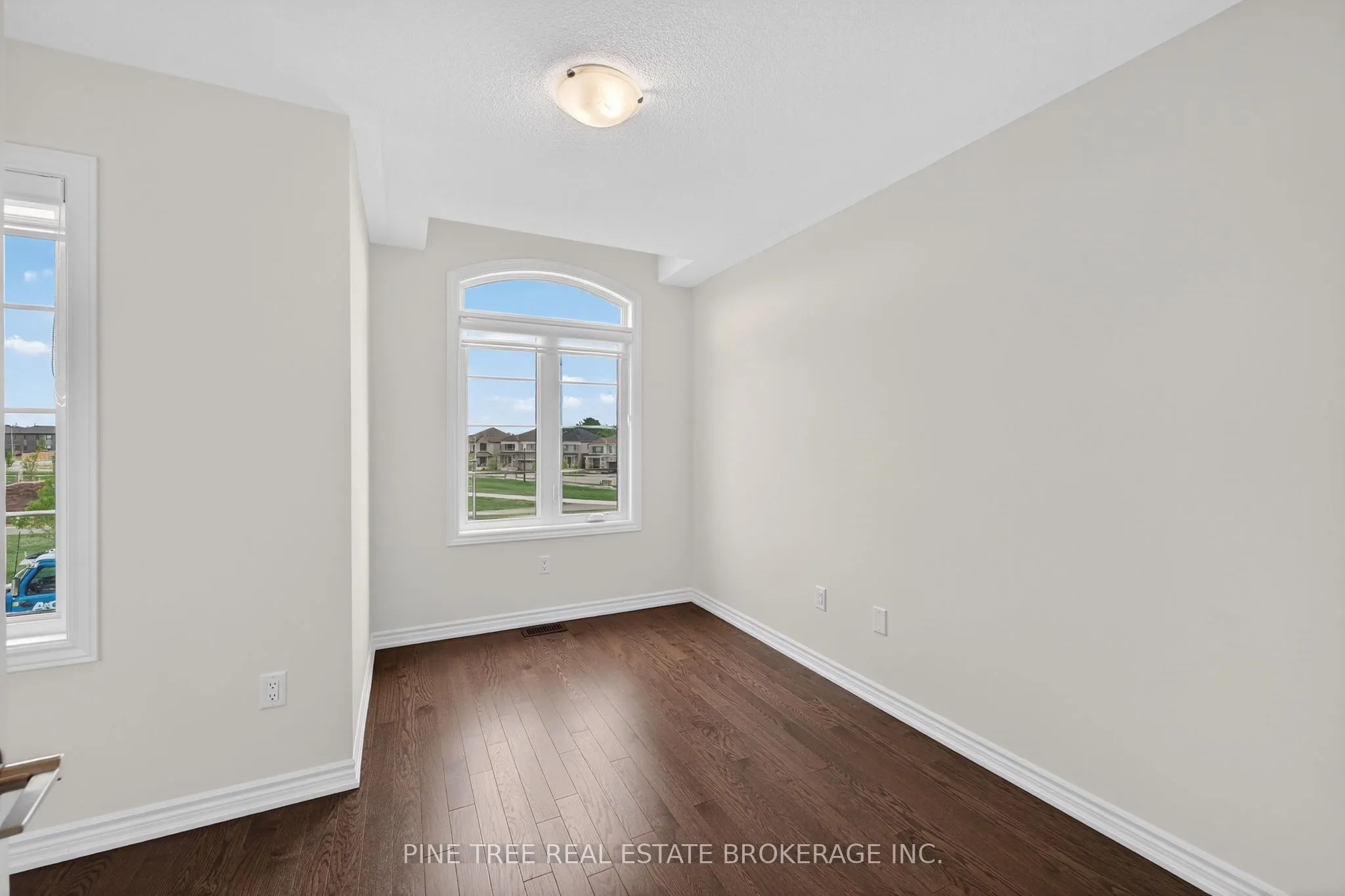 11 Phoenix Boulevard