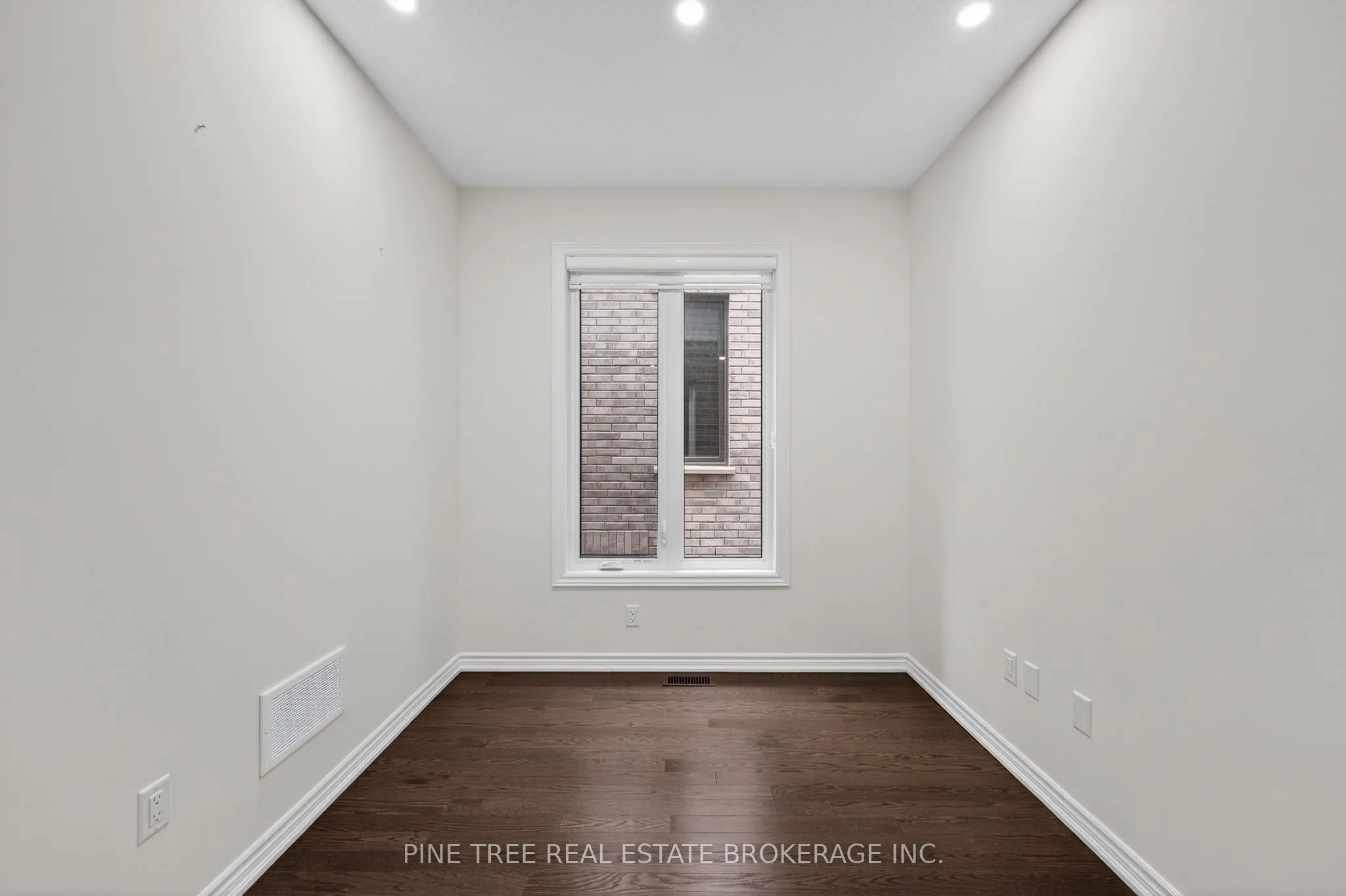 11 Phoenix Boulevard