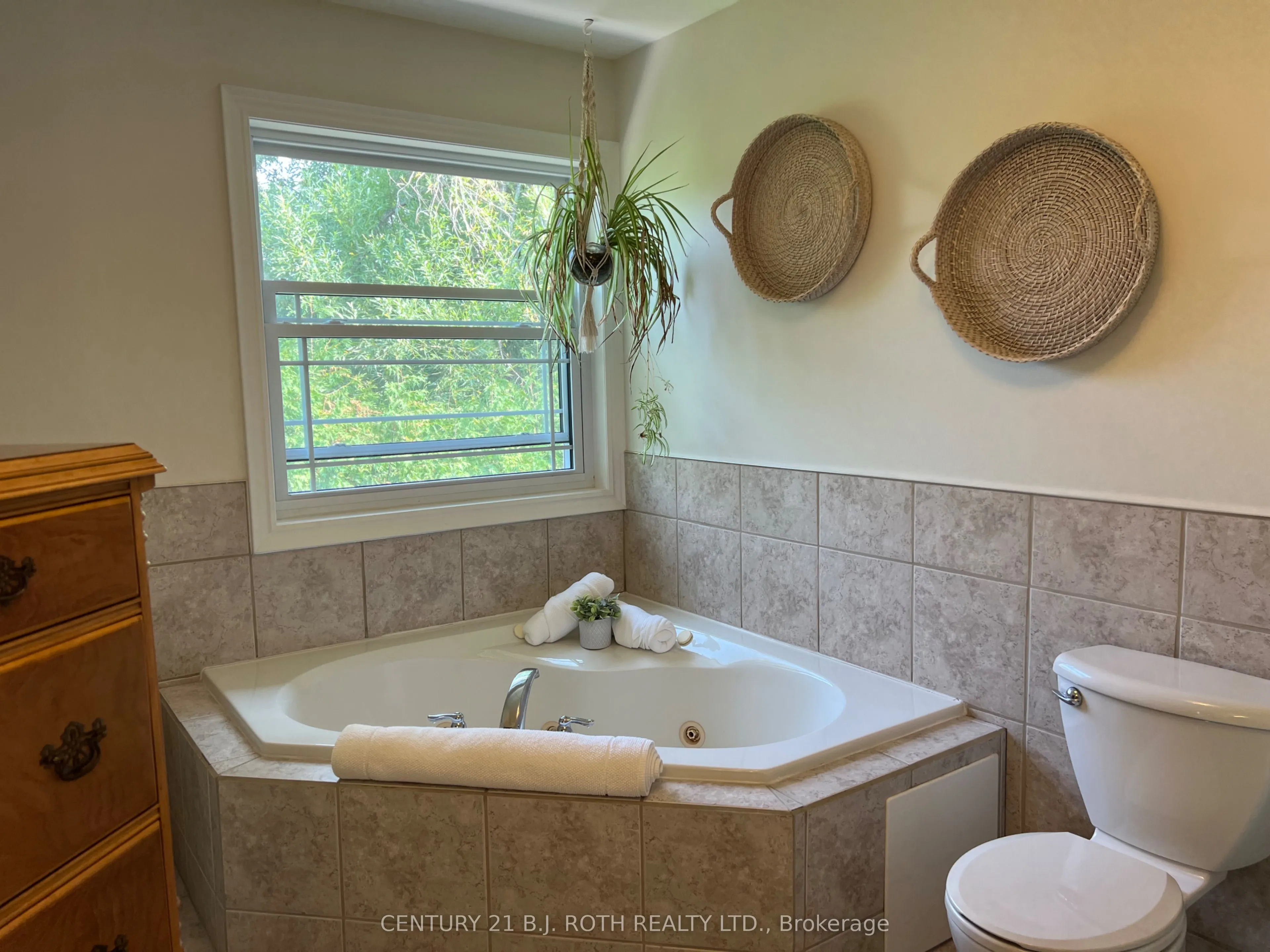 43 Creighton Street, #204